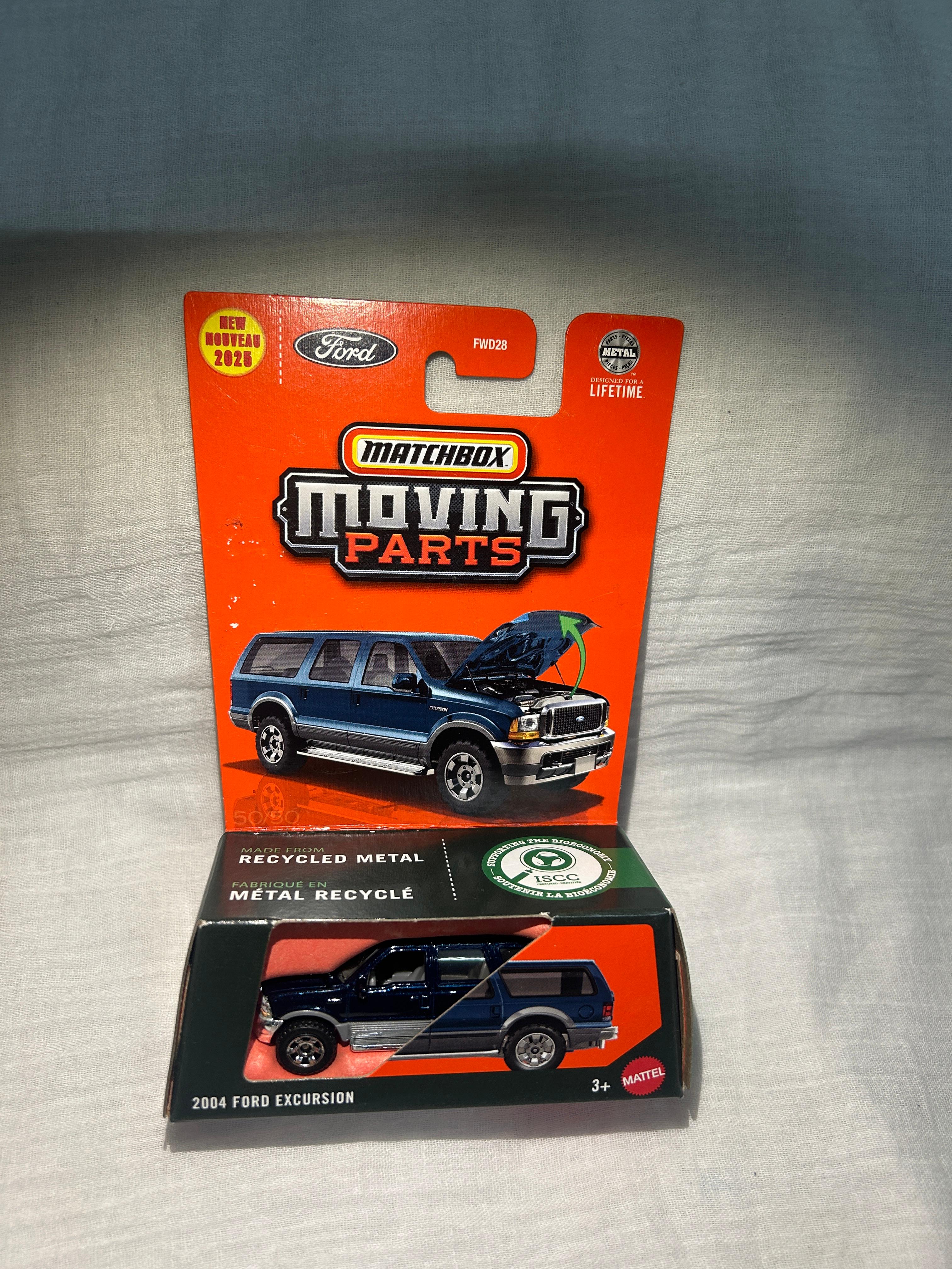 Matchbox Moving Parts 2004 Ford Excursion