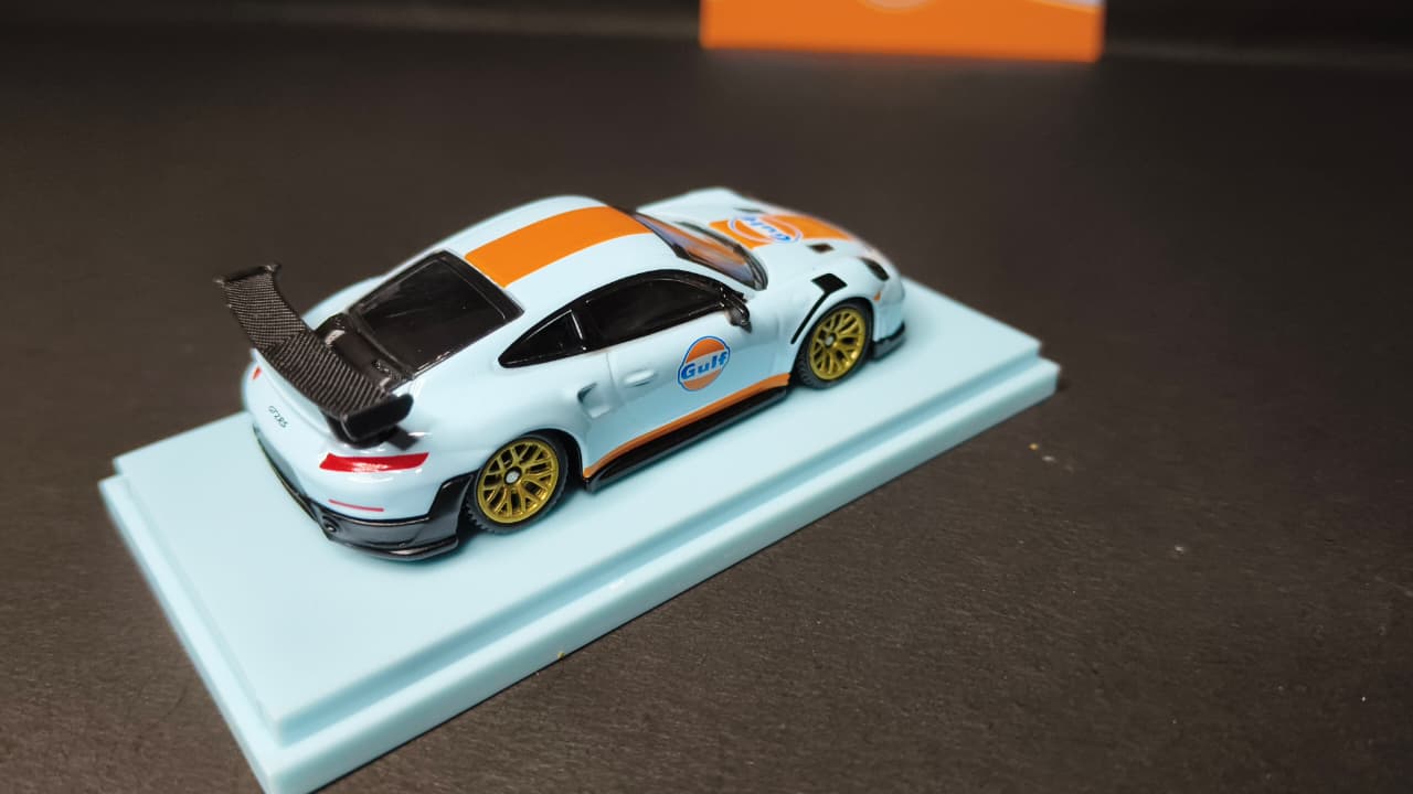 Porsche 911 GT2 RS Scale Model 1:60