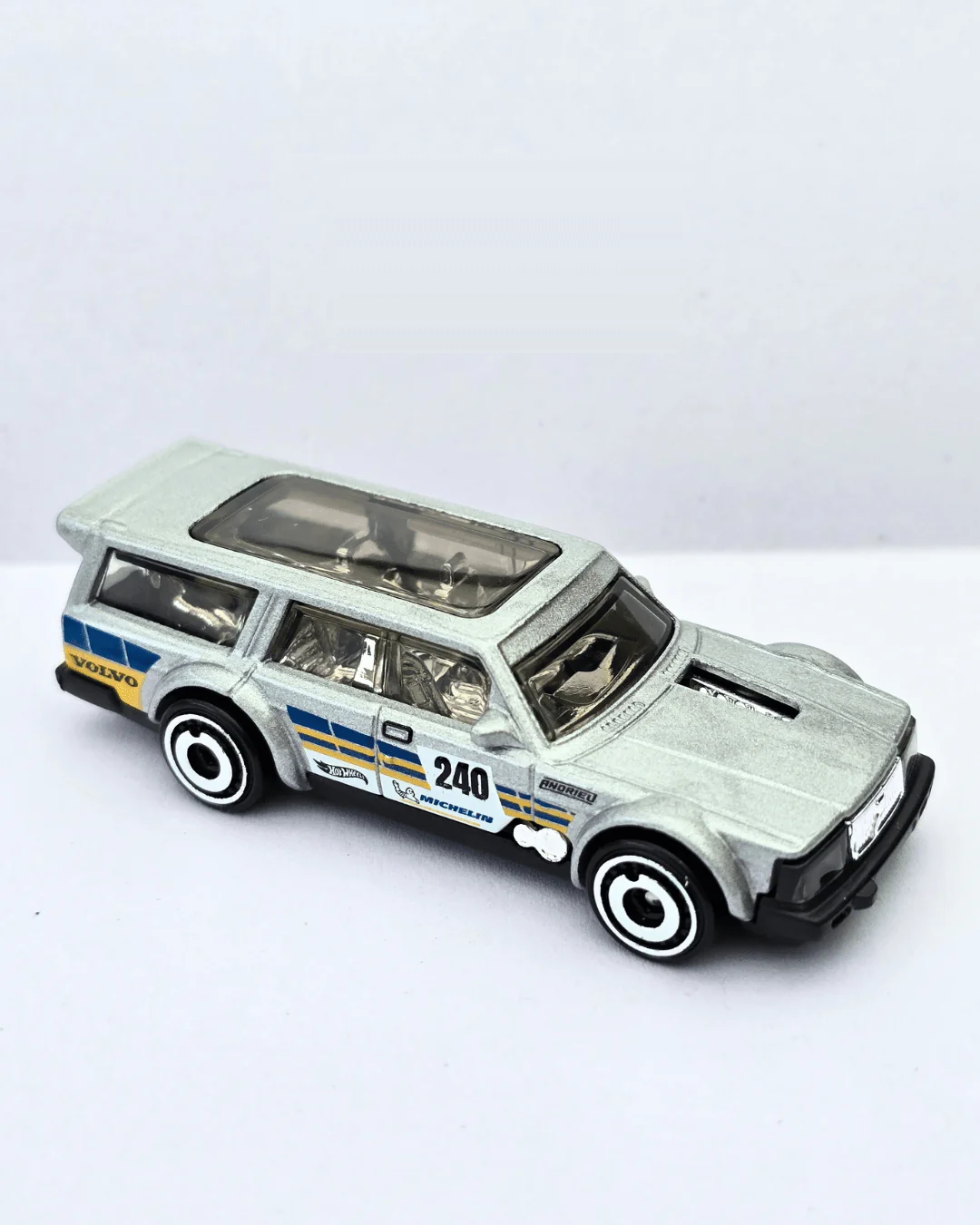 Hot Wheels Volvo 240 Drift Wagon