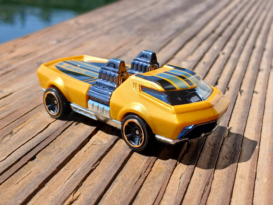 Hot Wheels Twin Dorado