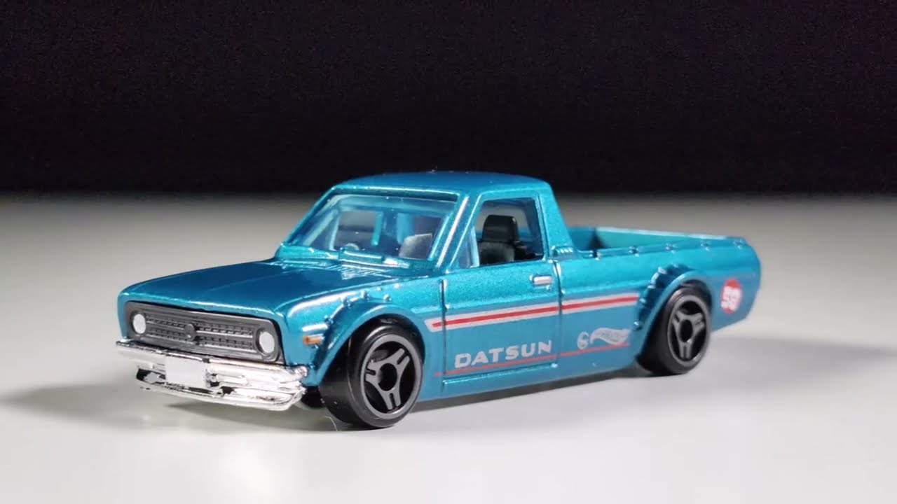 Hot Wheels 1975 Datsun Sunny Truck (B120)