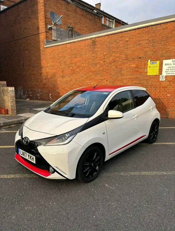 2017 TOYOTA AYGO 