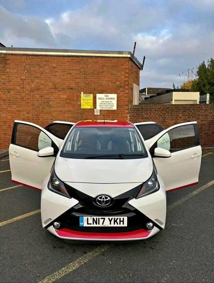 2017 TOYOTA AYGO