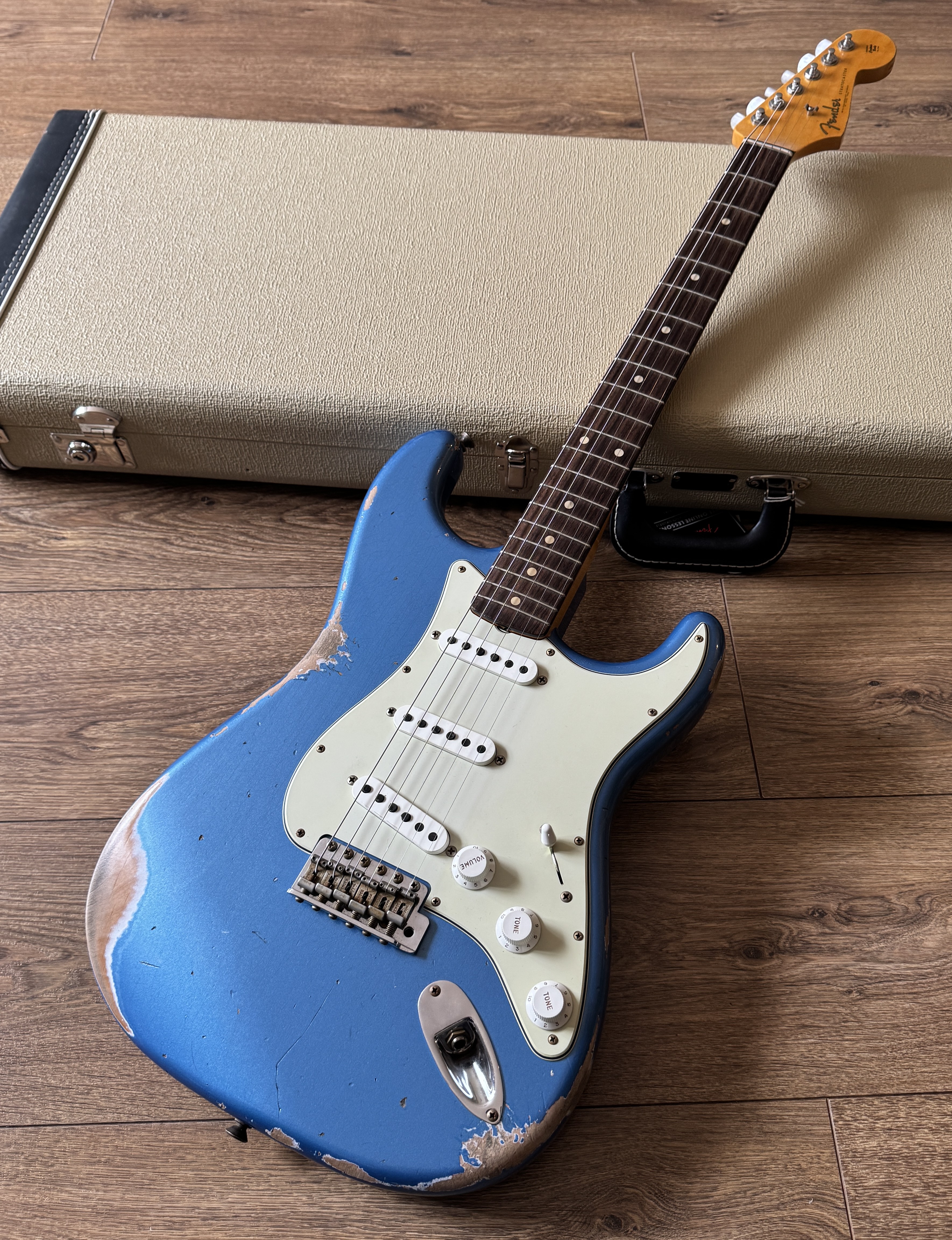 Fender Custom Shop ’61 Stratocaster Heavy Relic Lake Placid Blue 