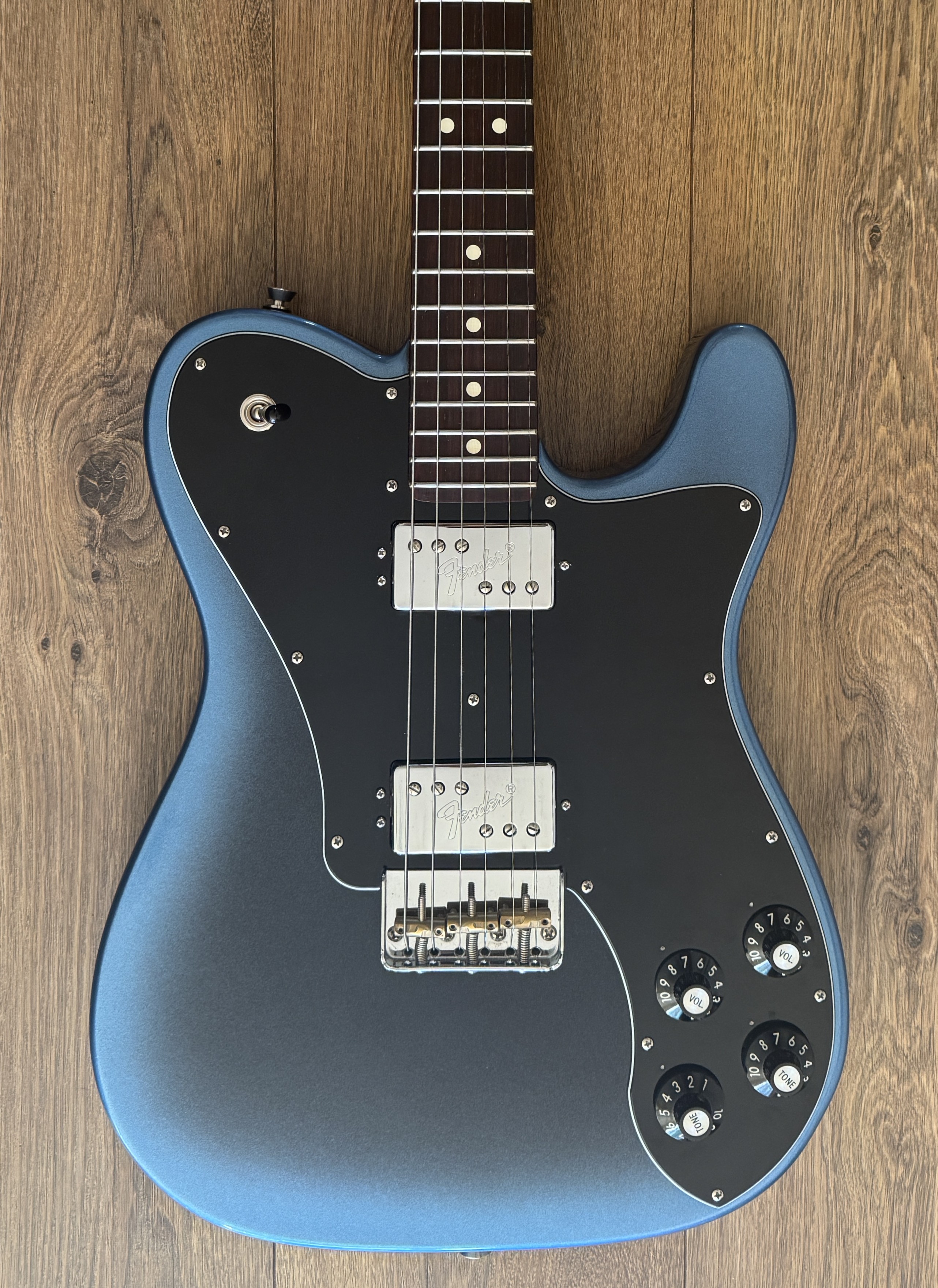 Fender American Professional II Telecaster Deluxe R/W Dark Night