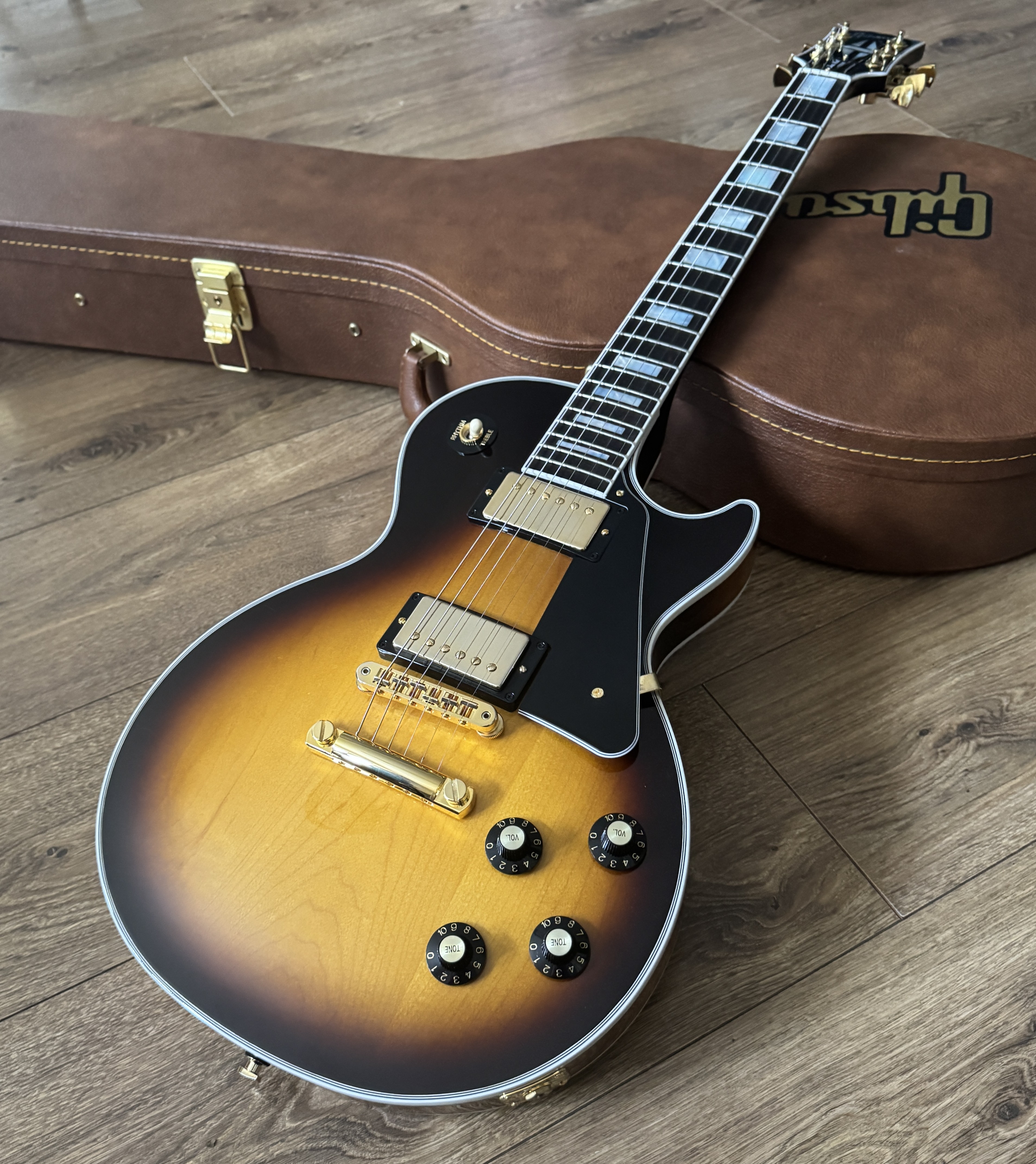Gibson Les Paul Custom '70s Tobacco Burst - Brand New