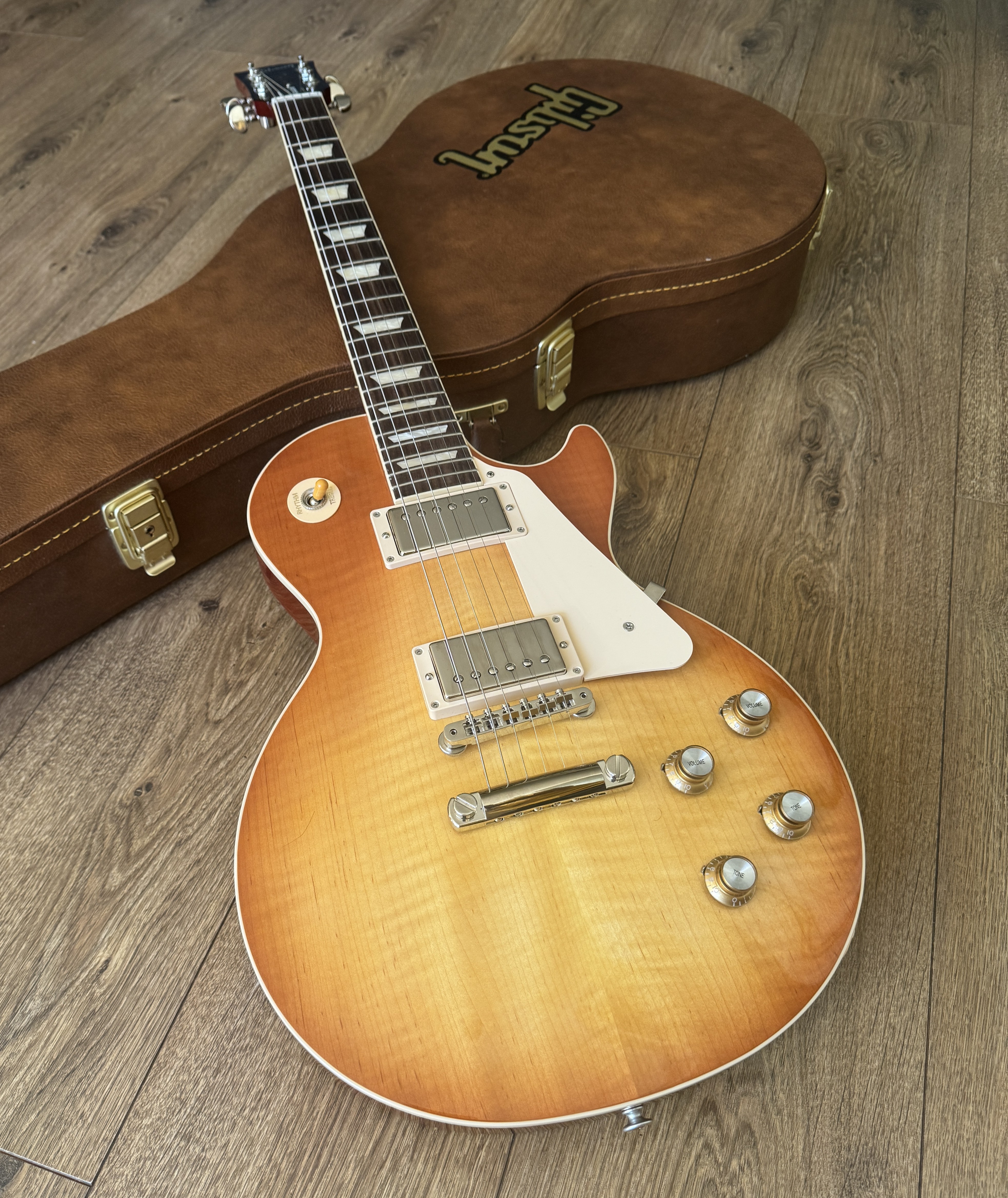 2024 Gibson Les Paul Standard ’60s Unburst