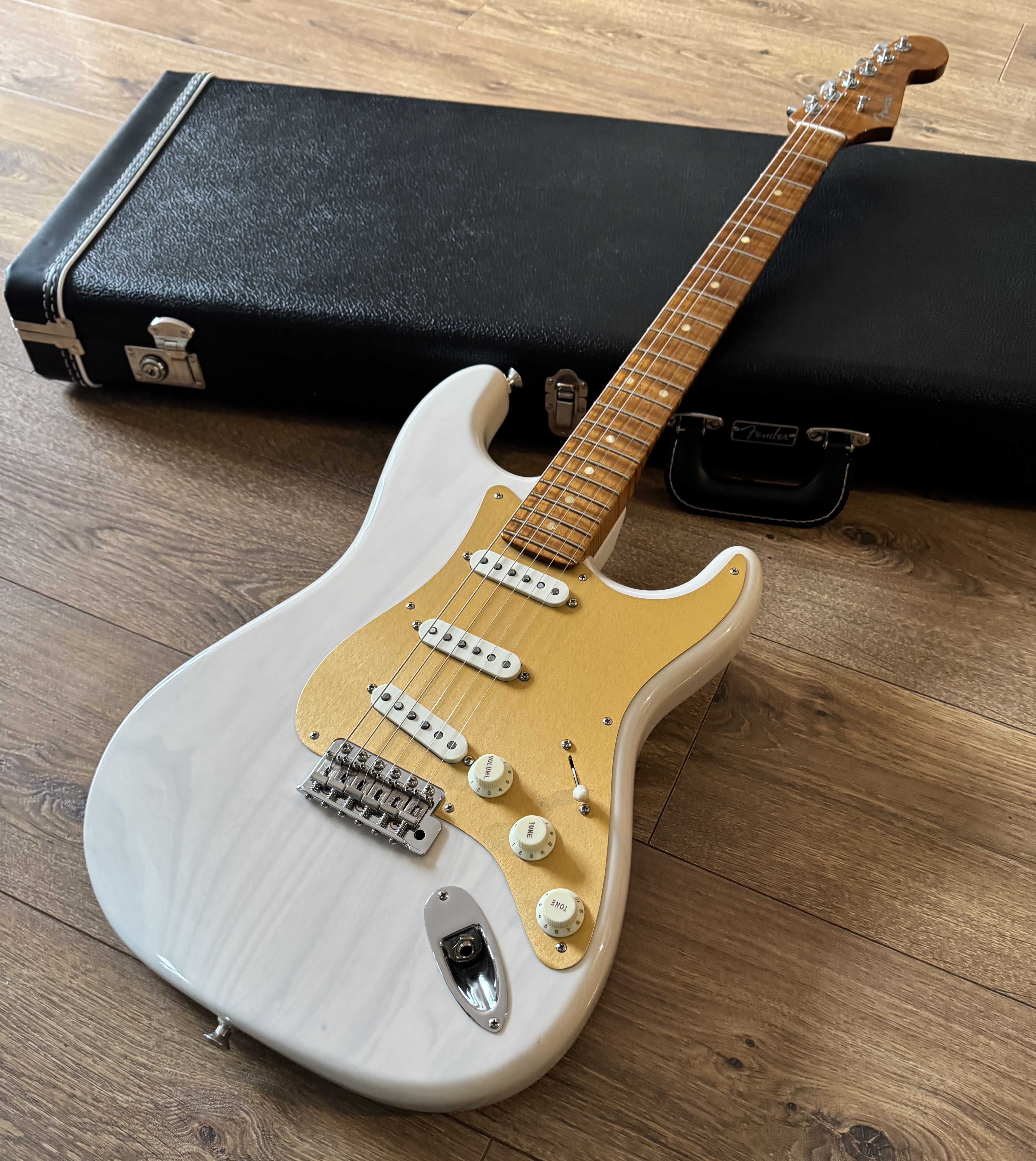 Fender Custom Shop American Custom Stratocaster White Blonde (2024)