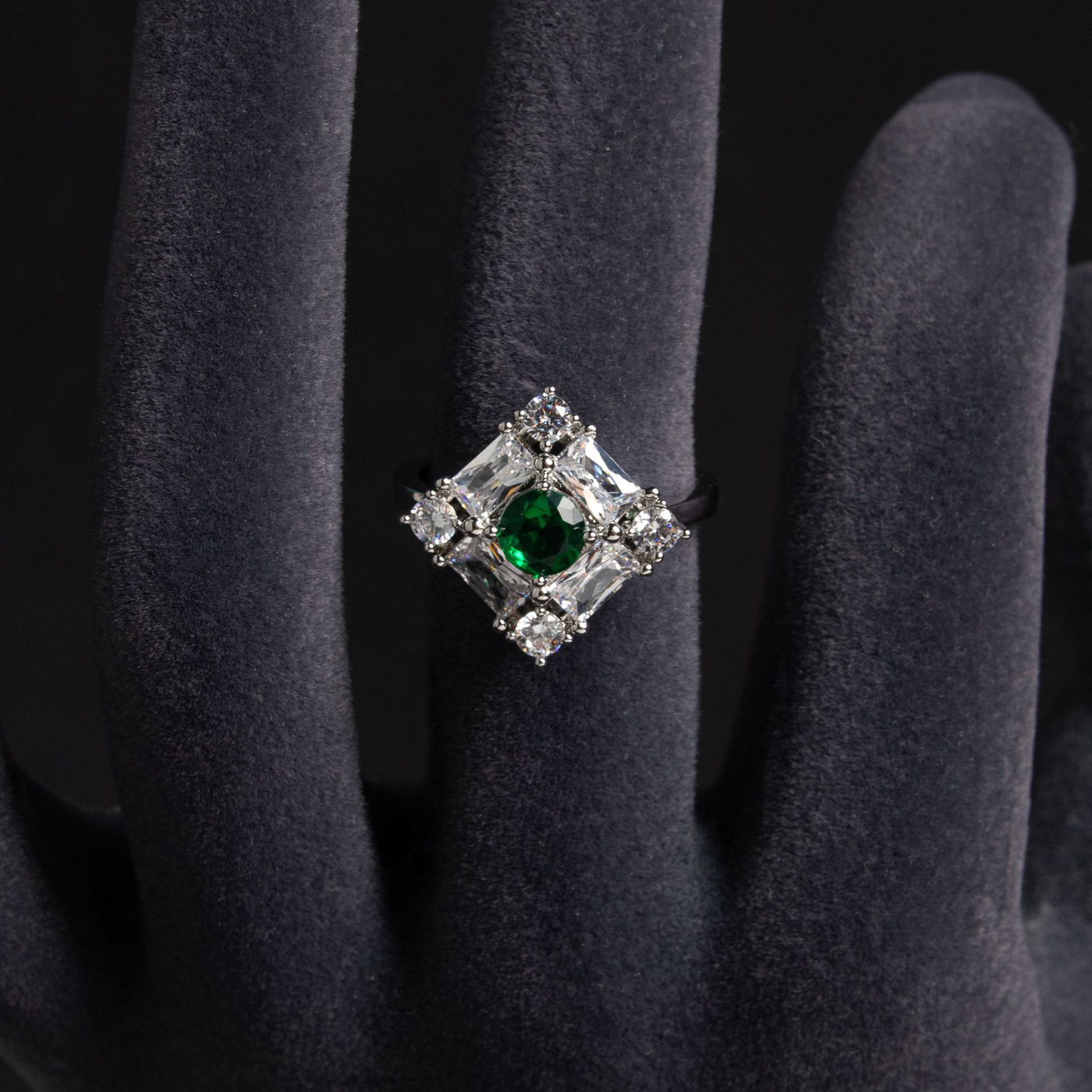 New high quality creative zircon ring