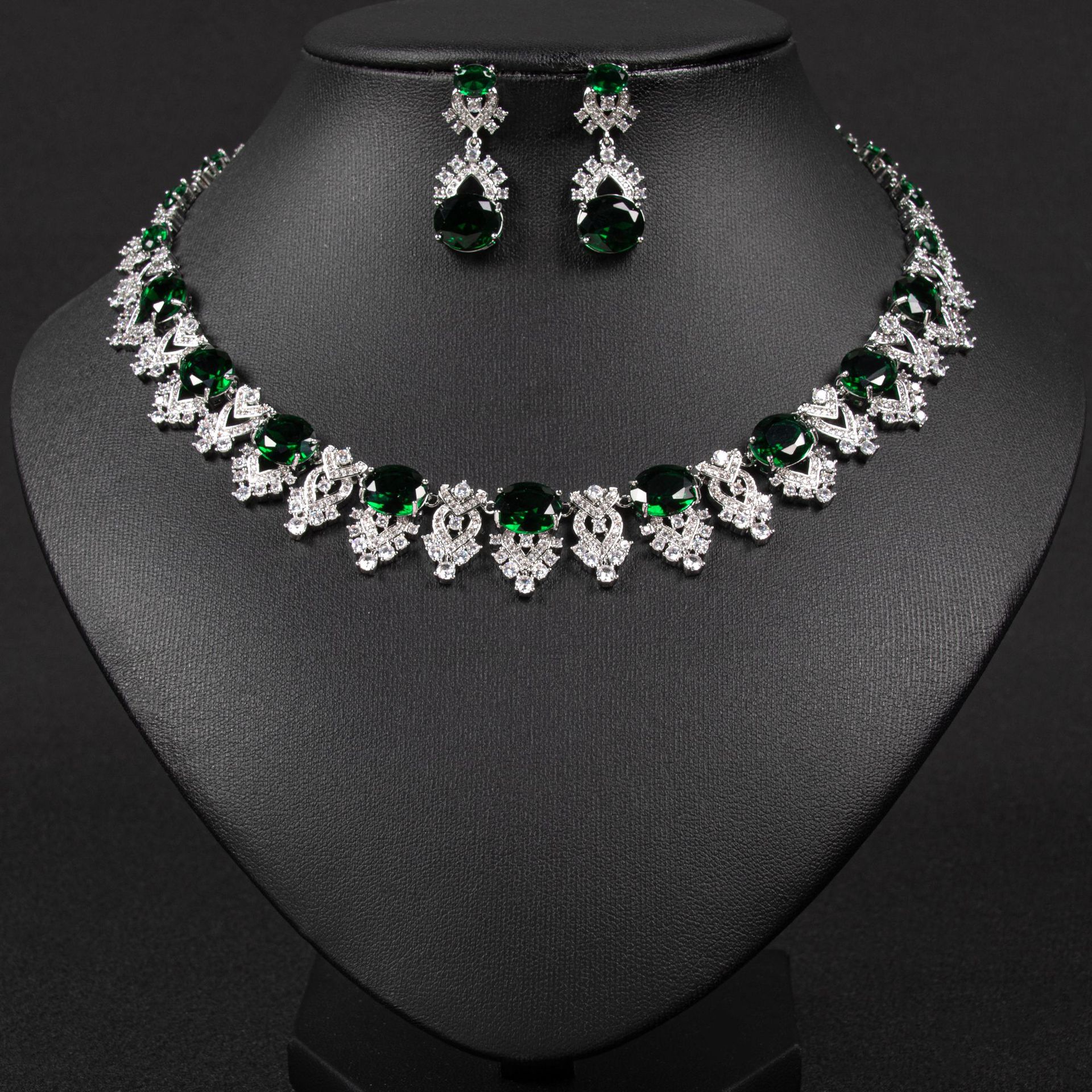 Zircon jewelry set