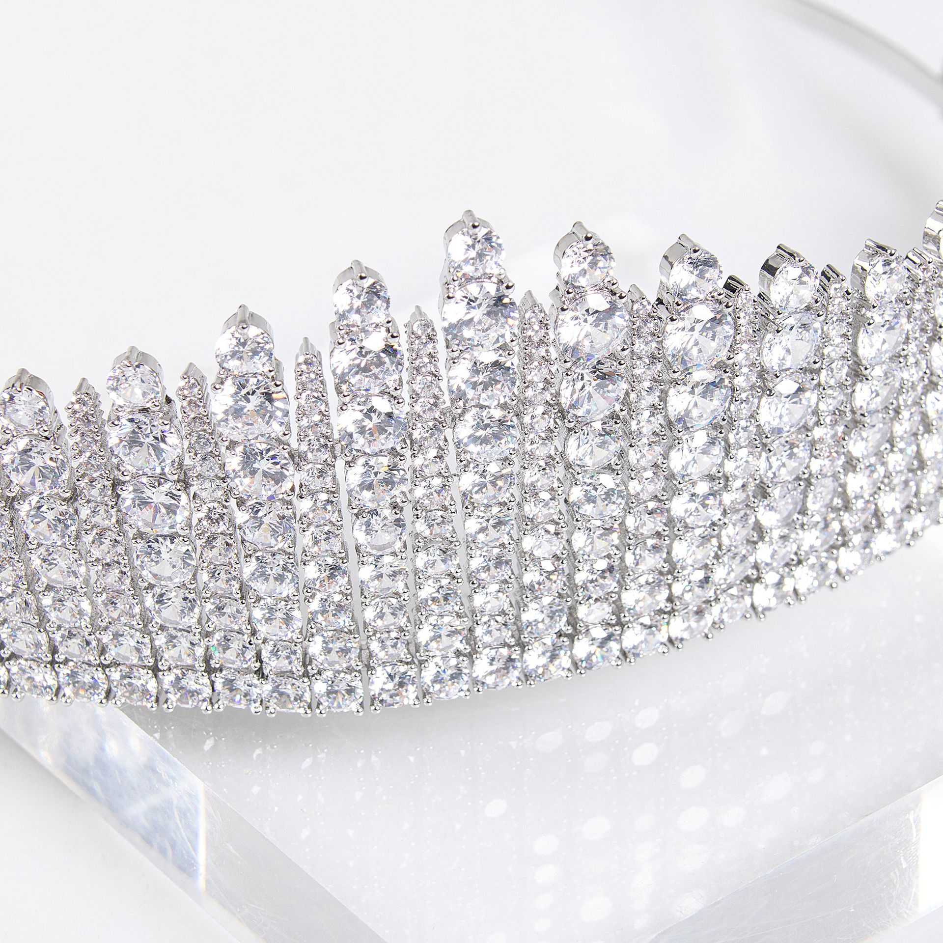 New high quality crown