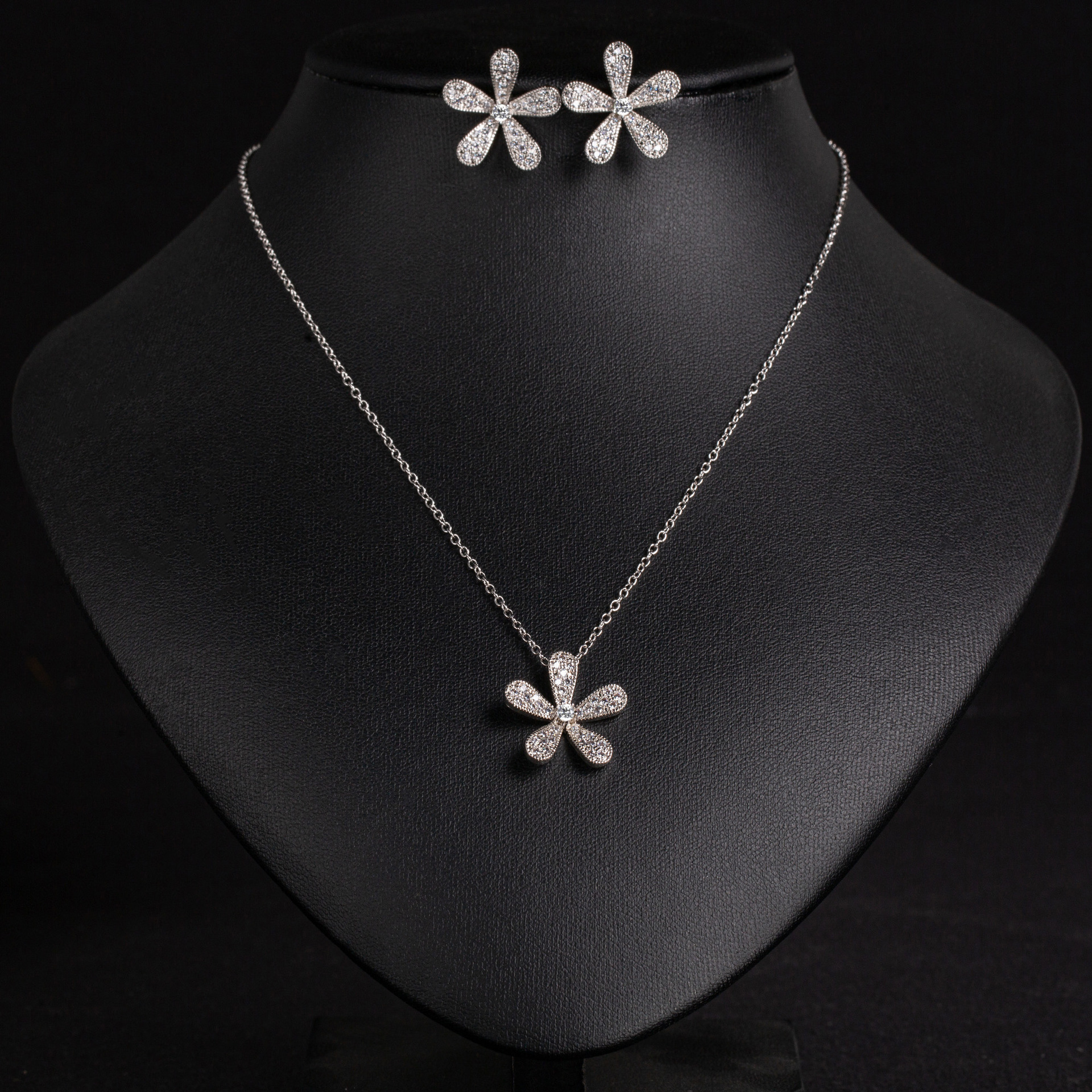 New simple small flower jewelry set