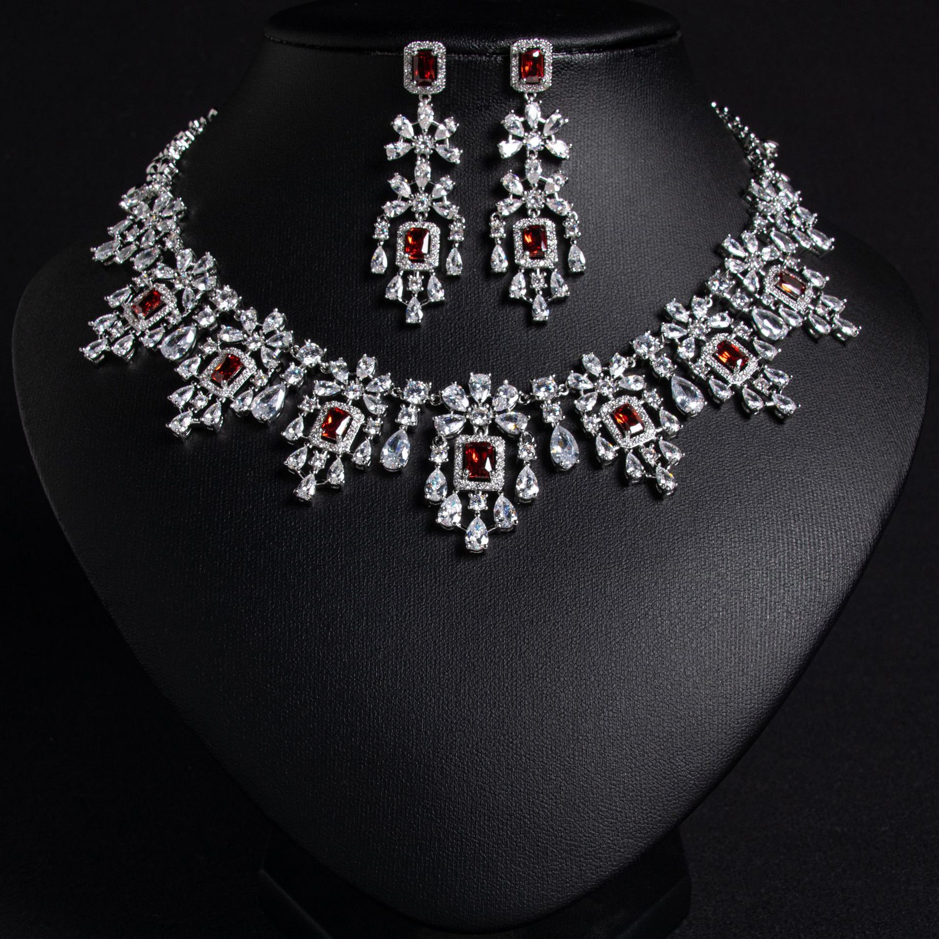 Zircon jewelry set