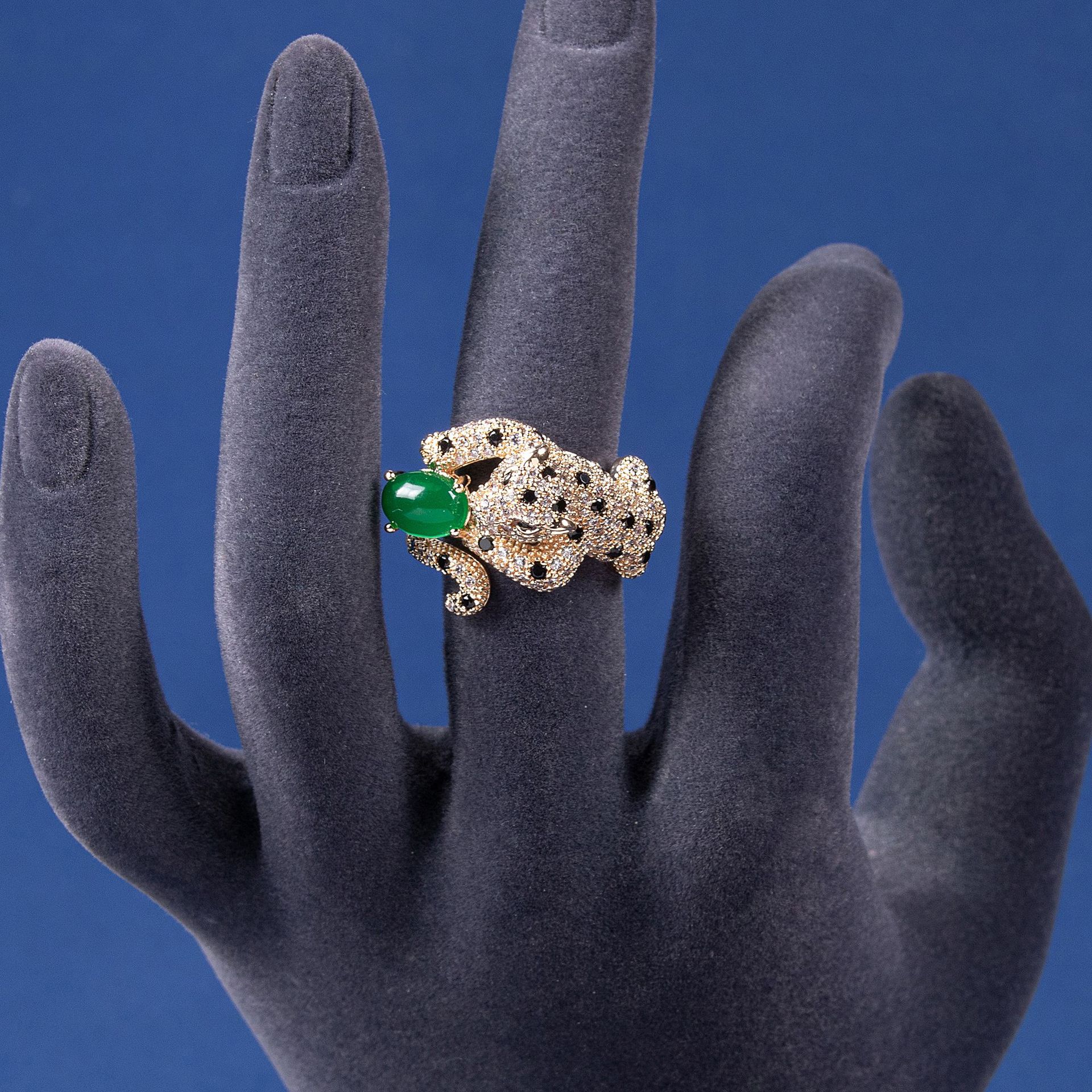 New high quality creative leopard zircon ring