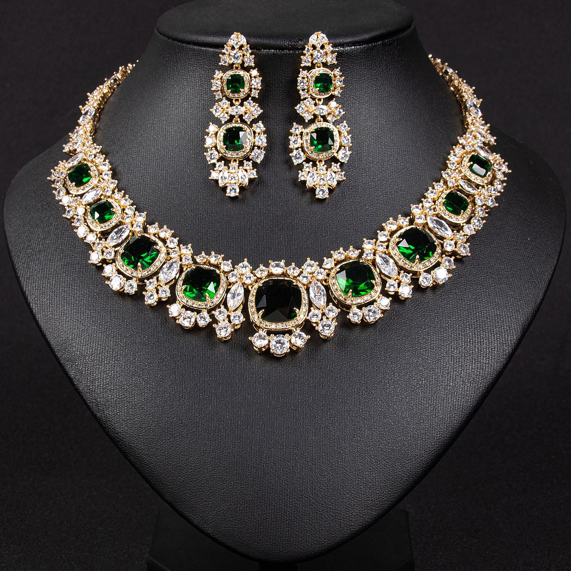 Zircon jewelry set