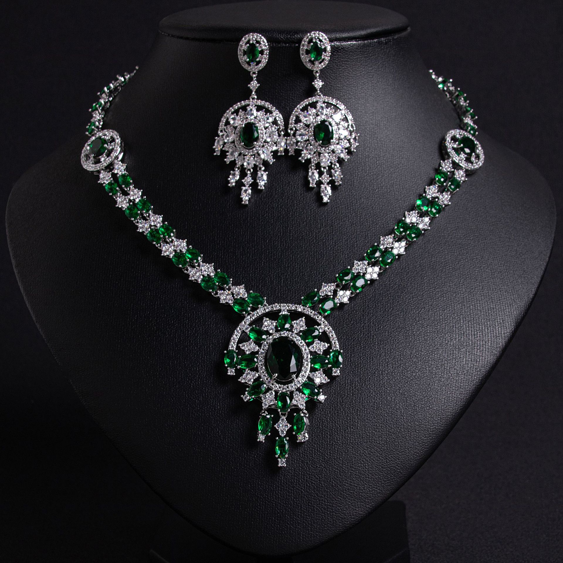 Zircon jewelry set