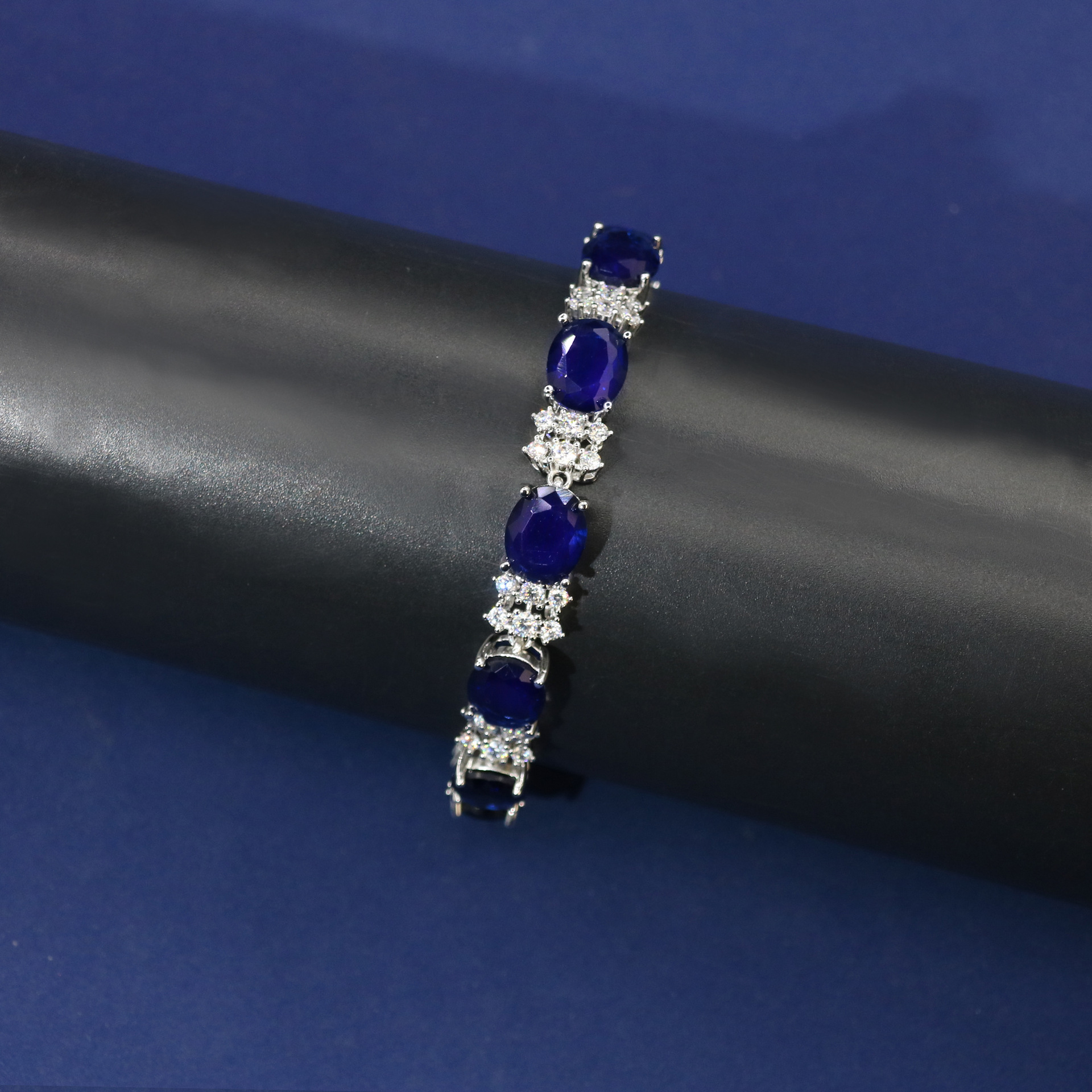 New personalized zircon bracelet