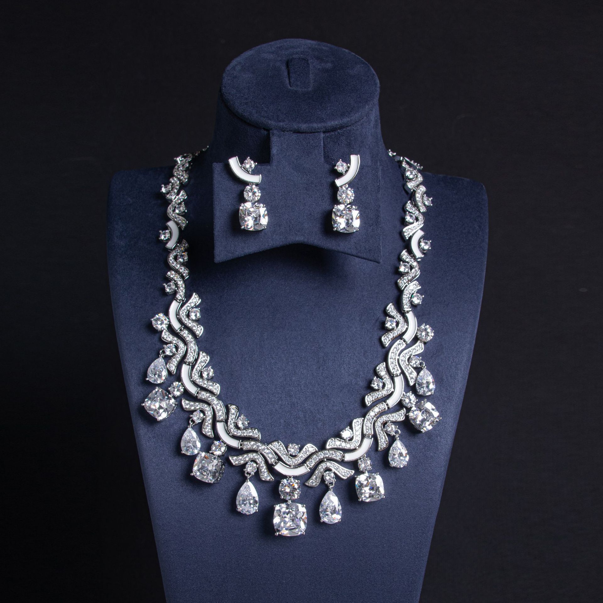 Zircon jewelry set