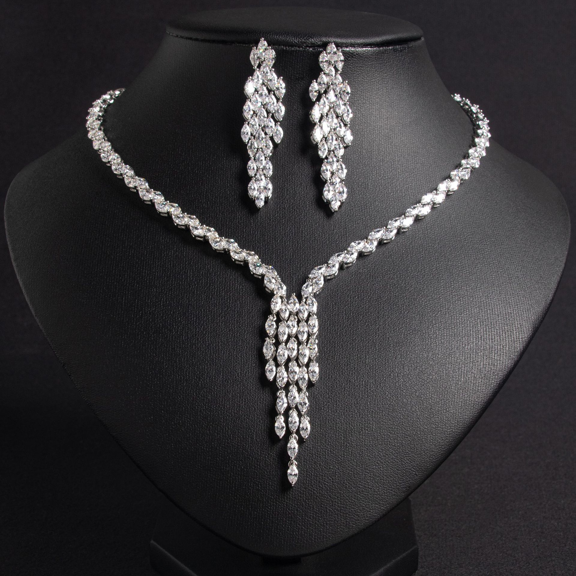 Zircon jewelry set