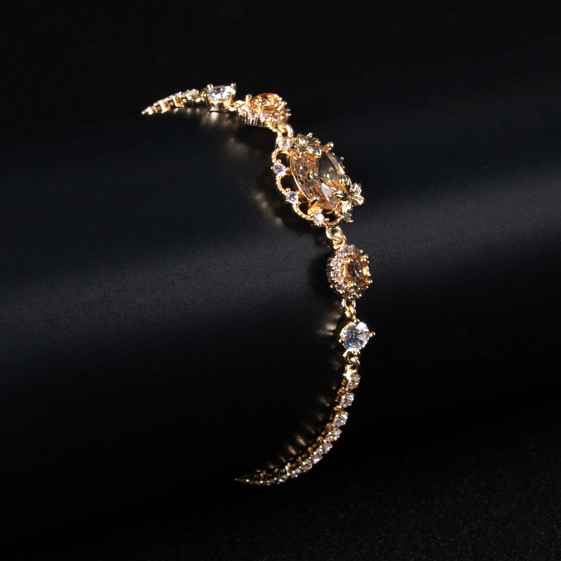 New gorgeous zircon bracelet
