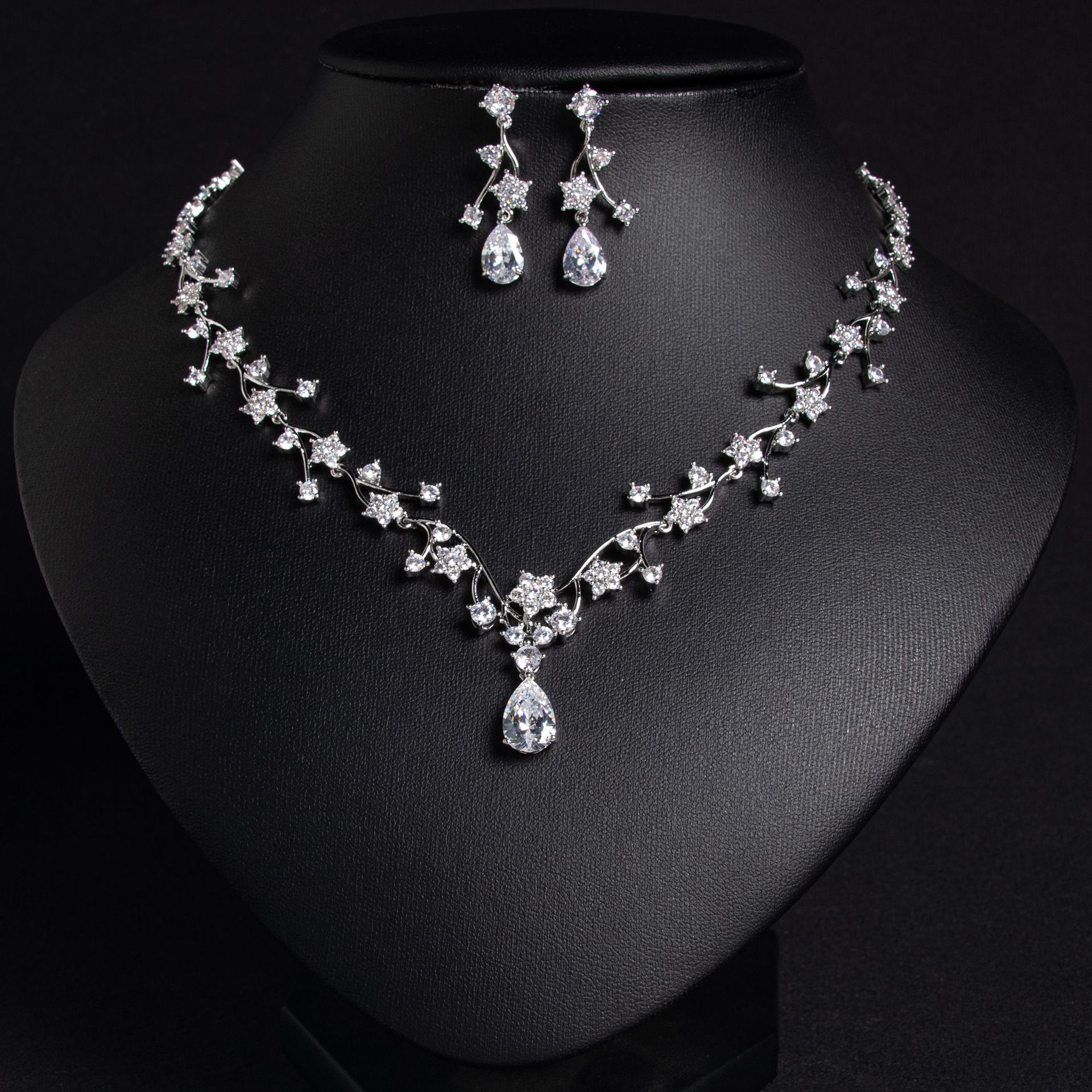 New Flower Branch Zircon Jewelry Set