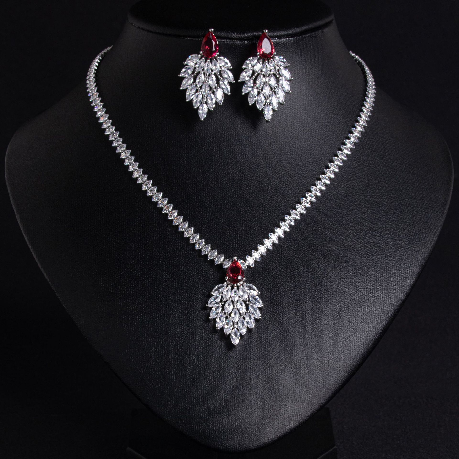 Zircon jewelry set