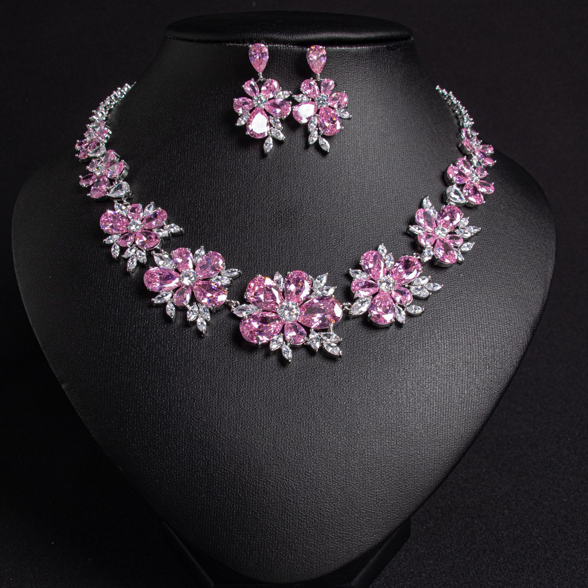 New Garland Zircon Jewelry Set