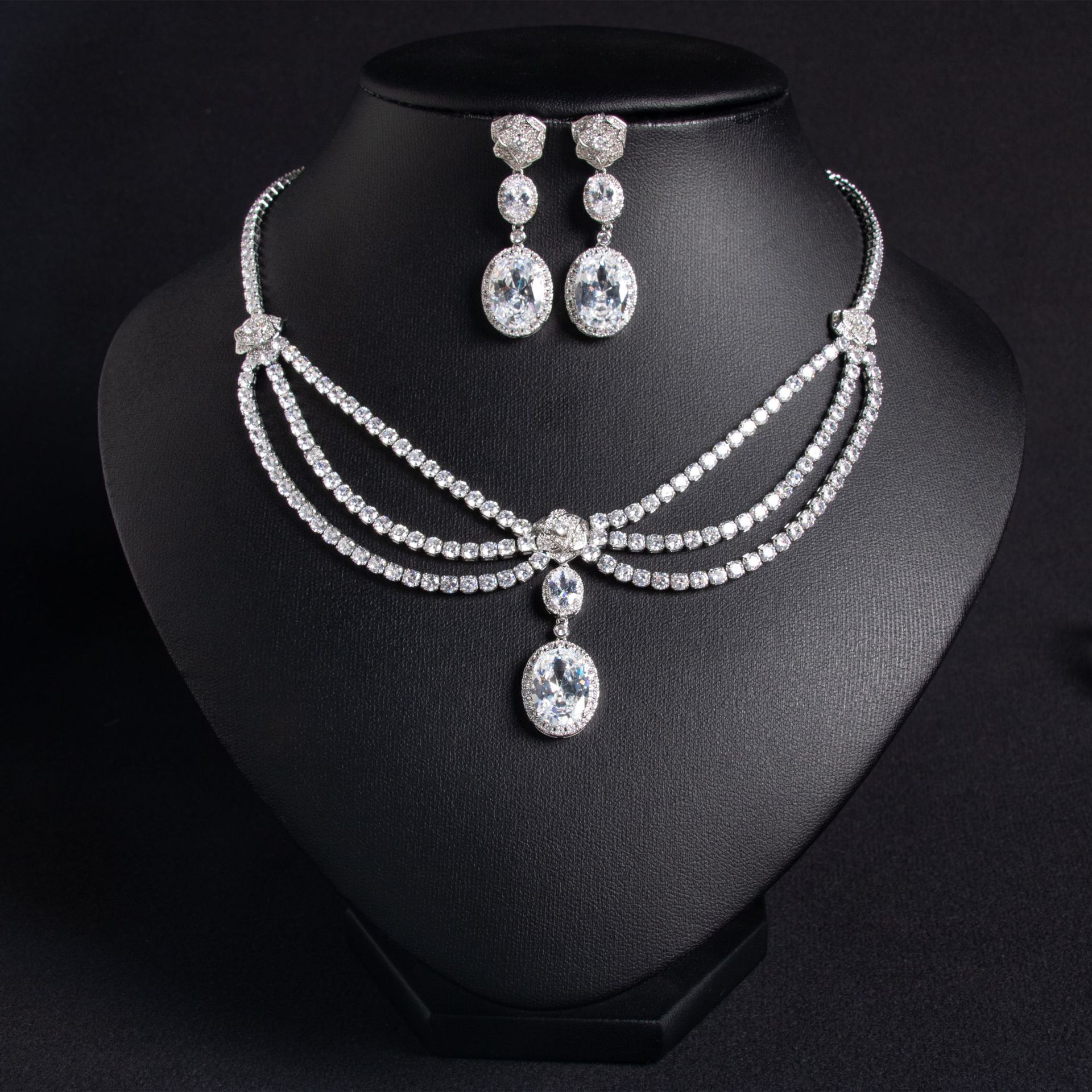 Zircon jewelry set