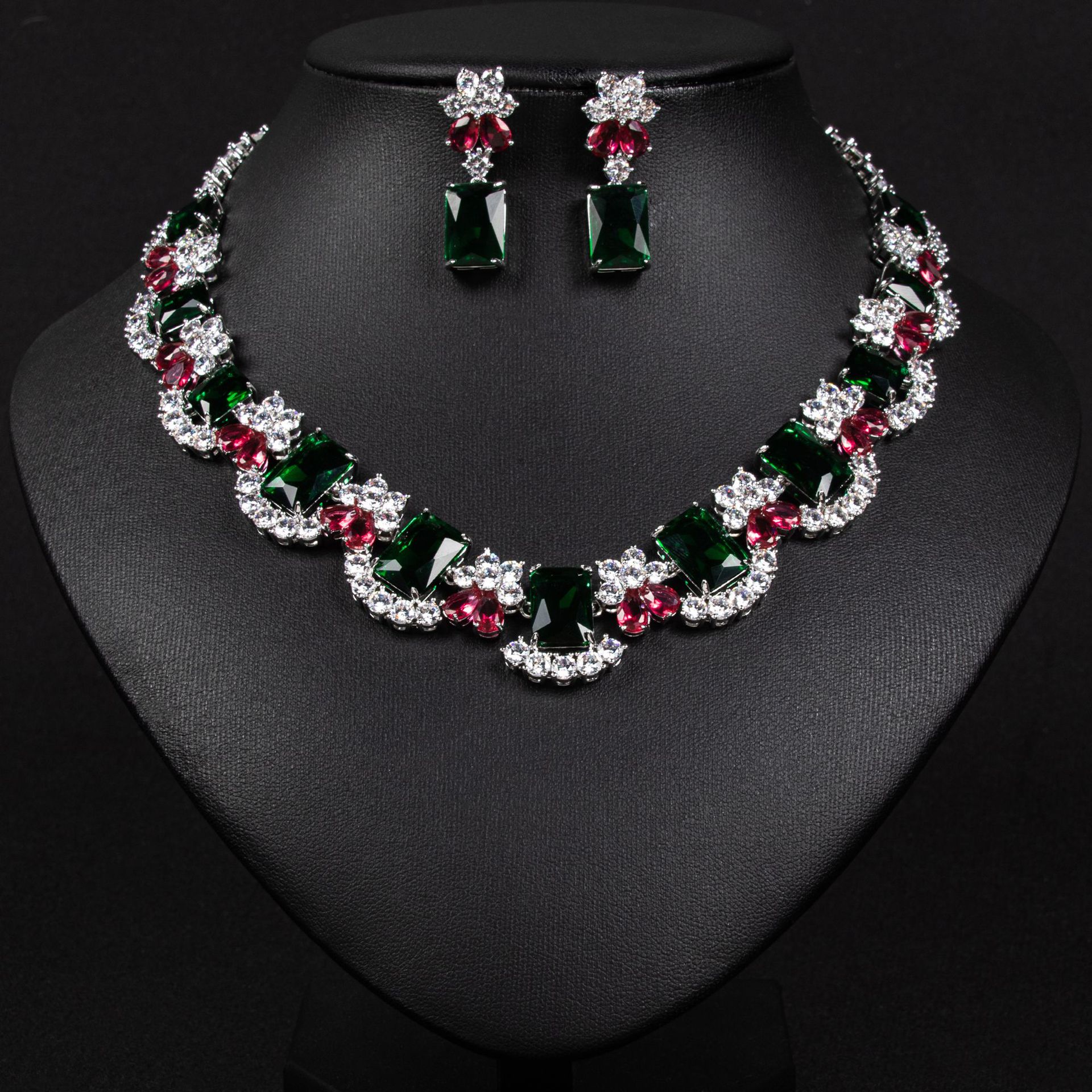 Zircon jewelry set