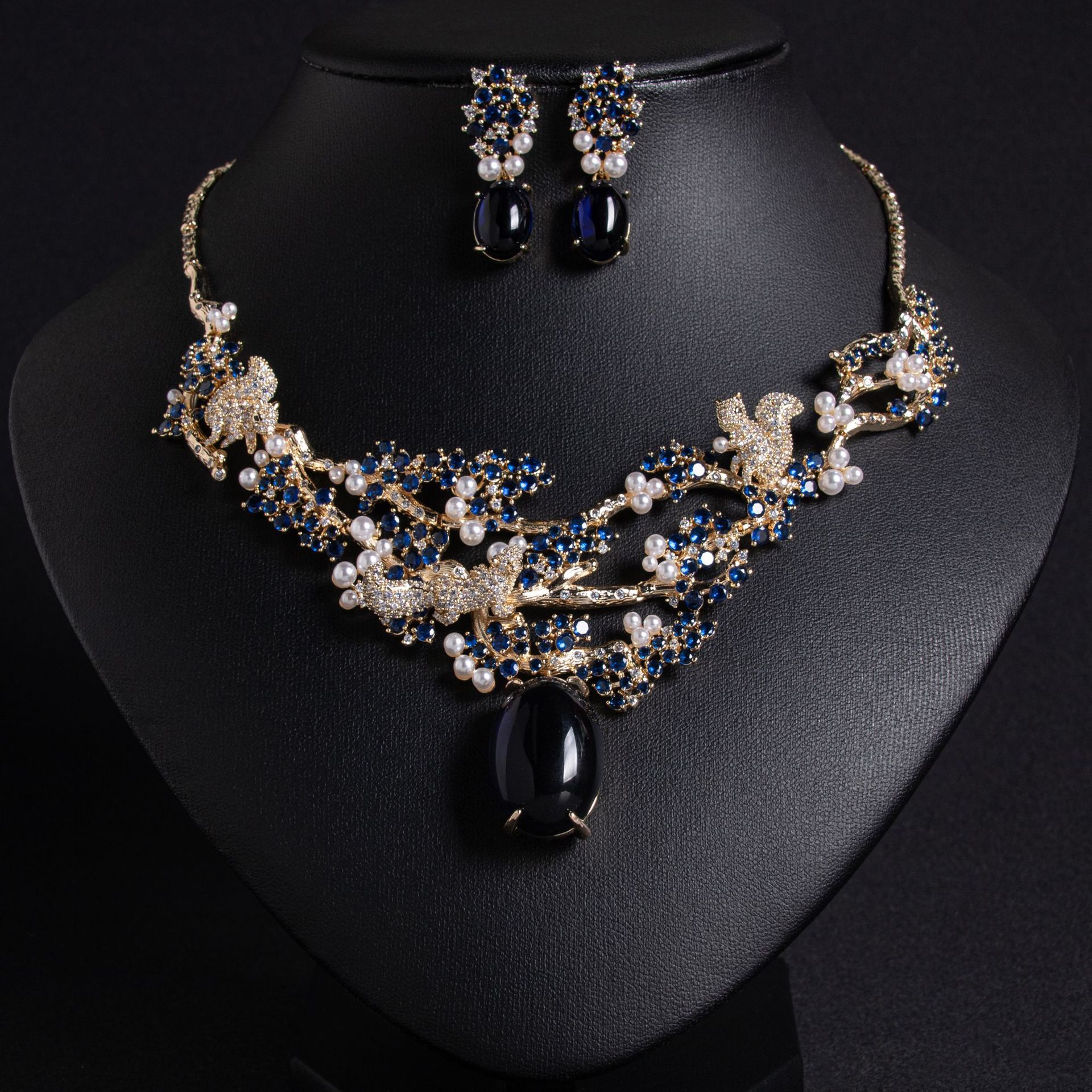 New Creative Squirrel Zirconia Necklace and Earring Set