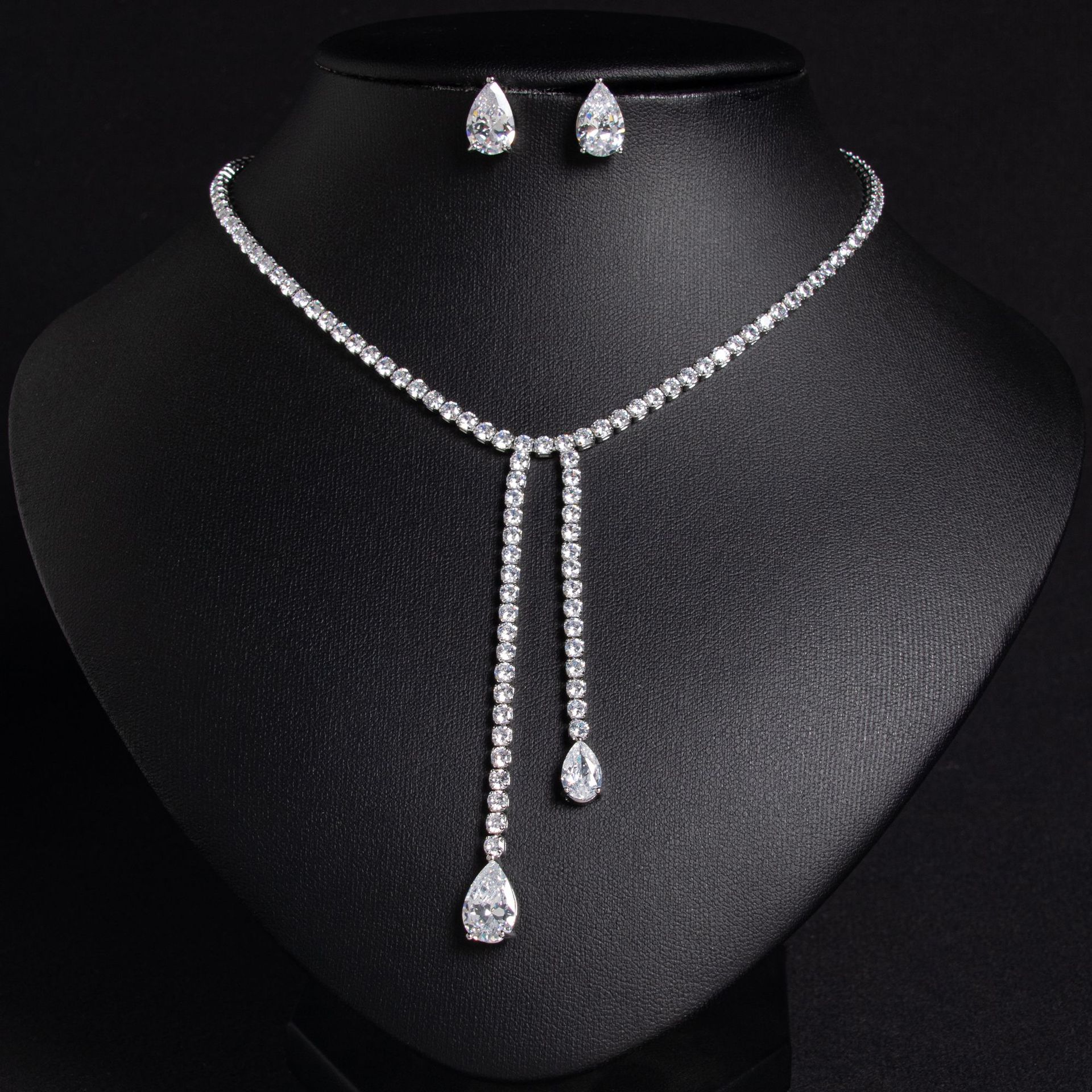 Zircon jewelry set