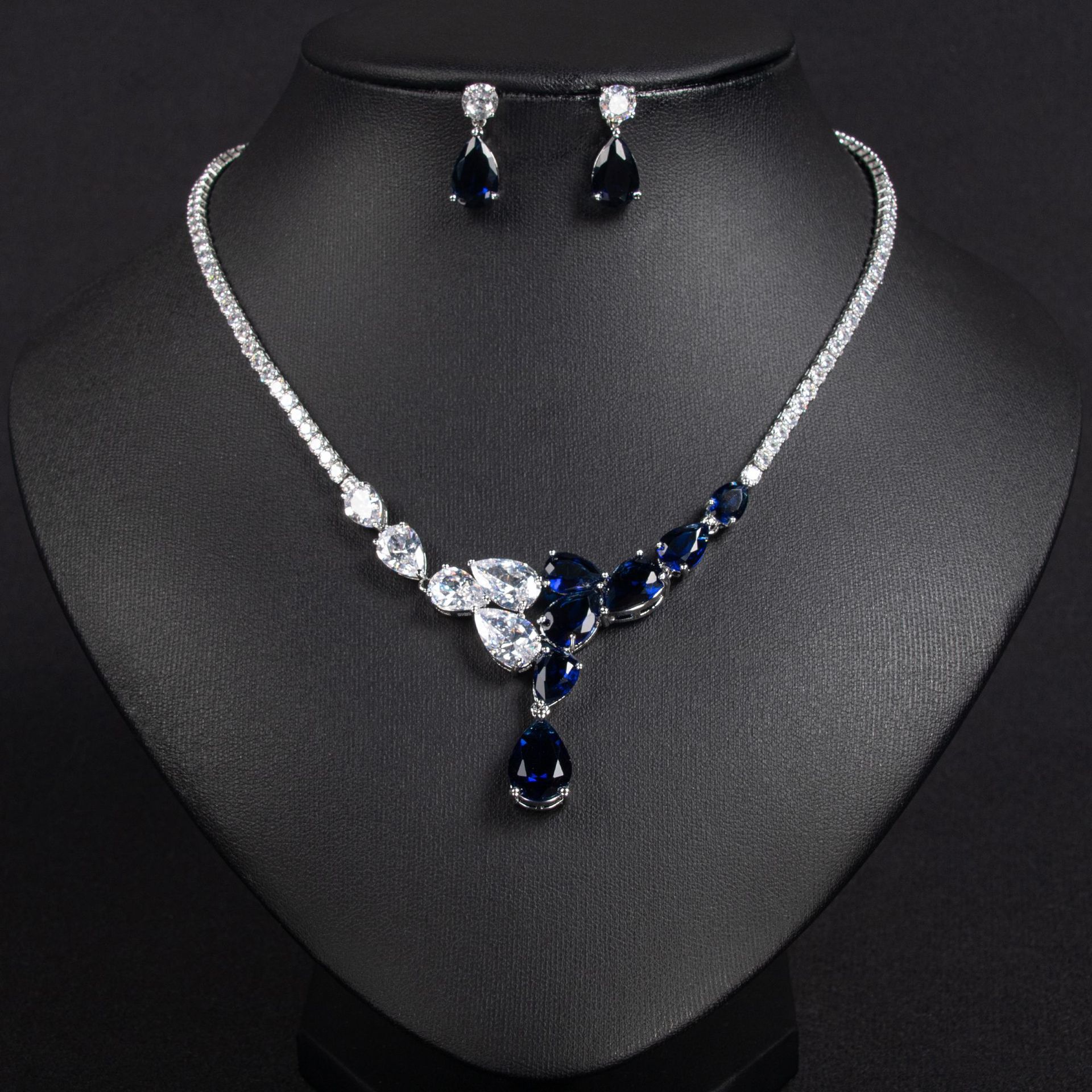 Zircon jewelry set