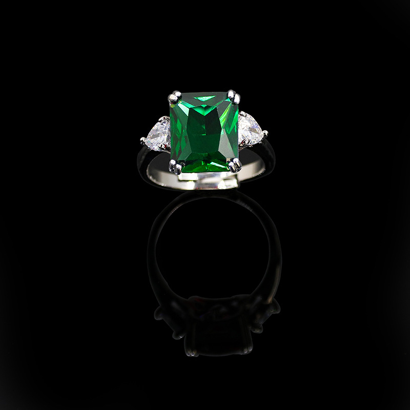 New high quality elegant zircon ring