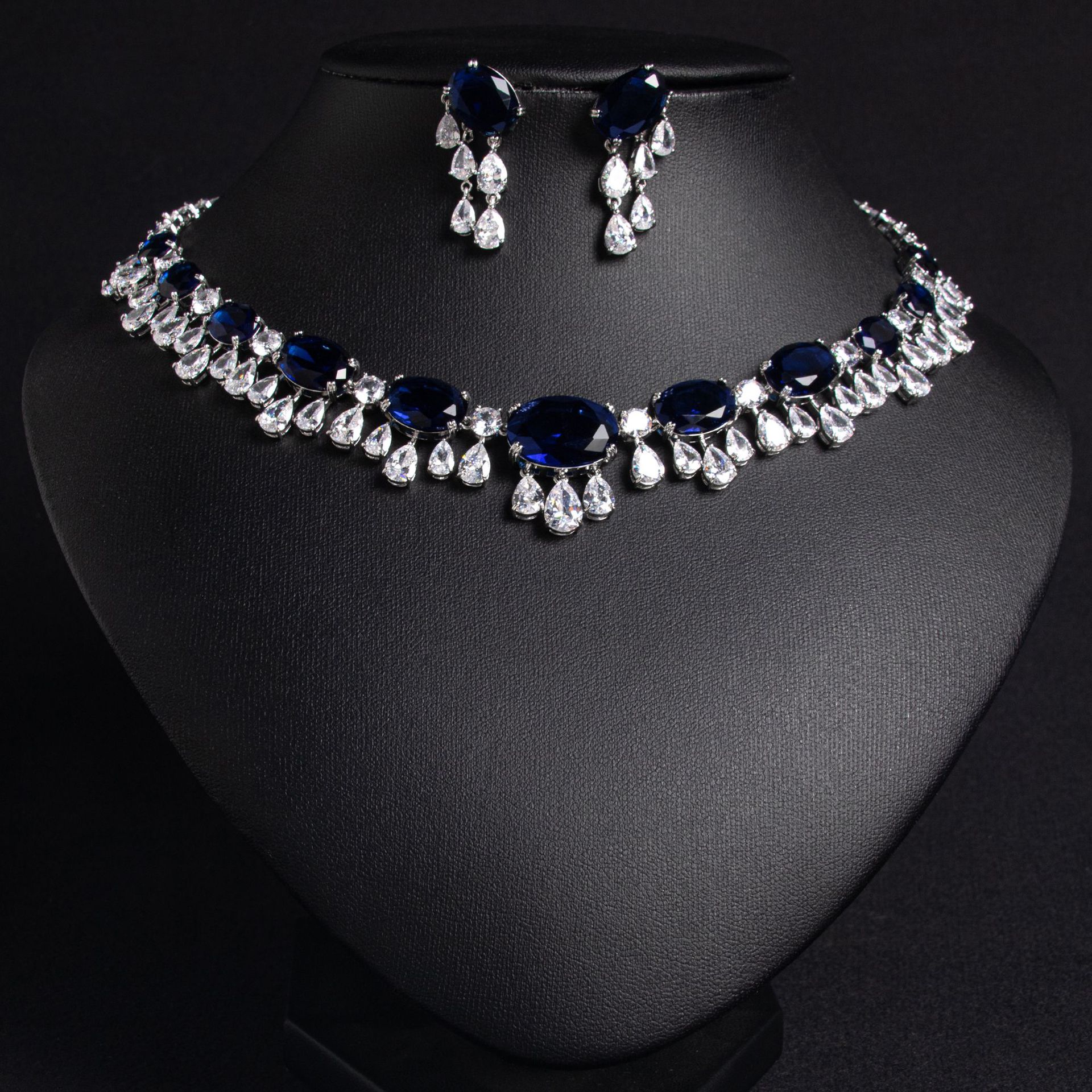 Zircon jewelry set