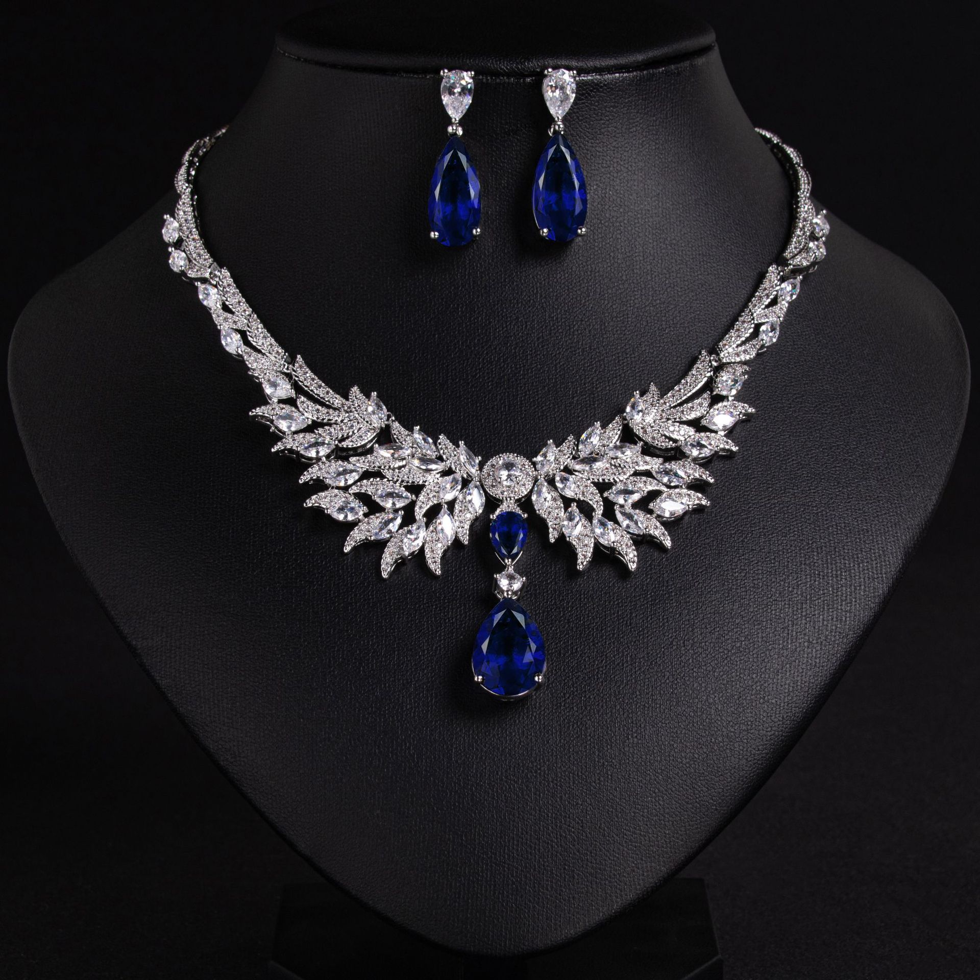 Zircon jewelry set