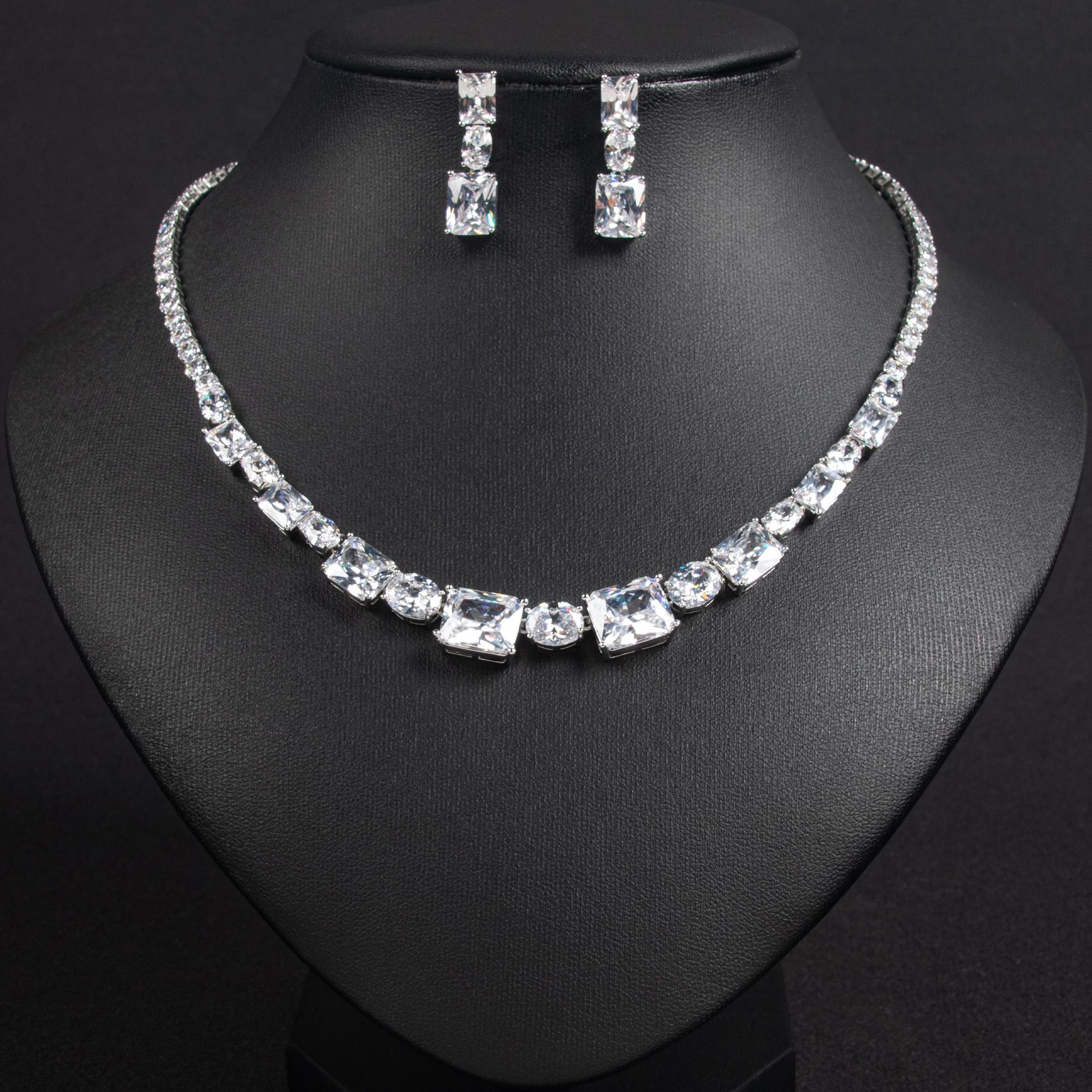 Zircon jewelry set