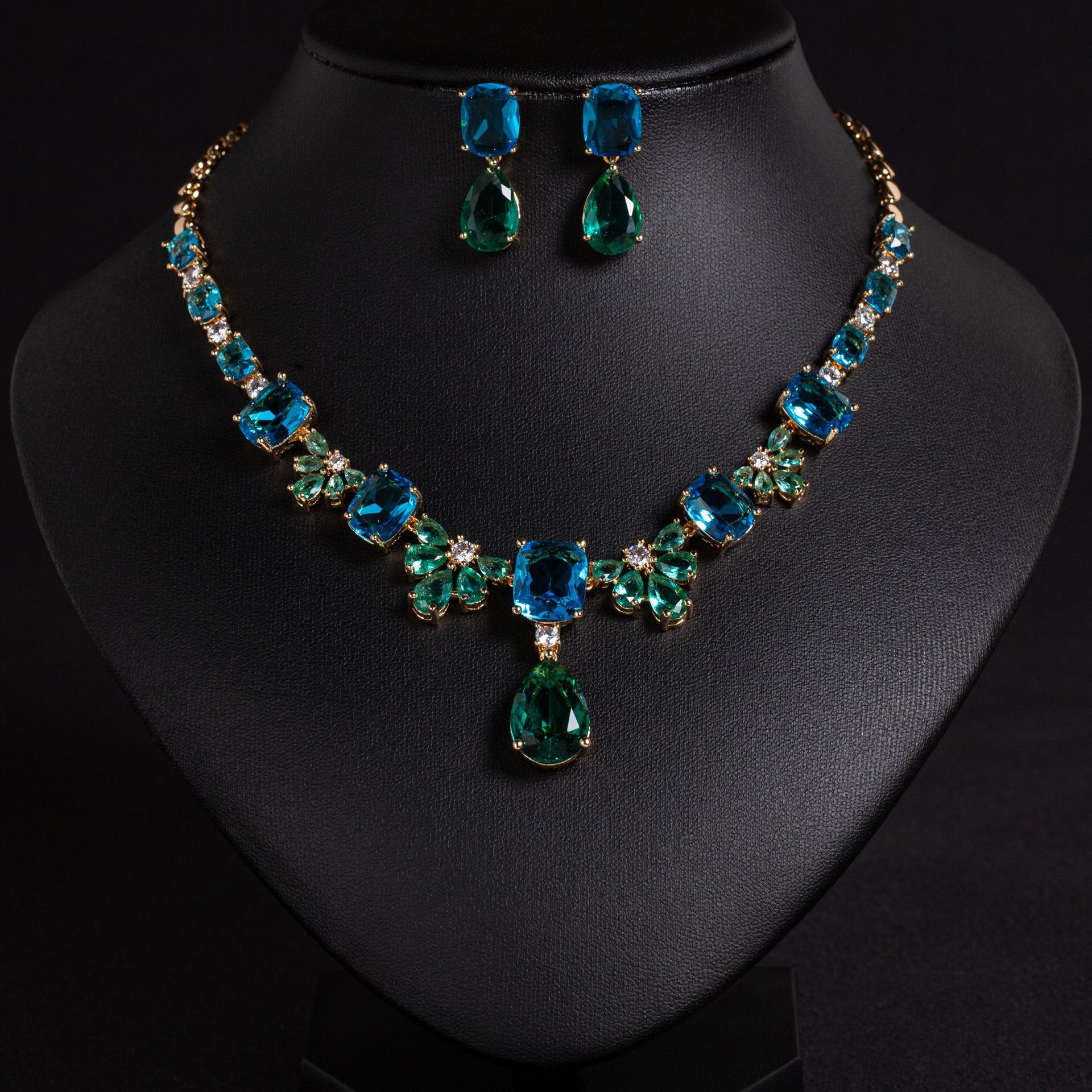 Zircon jewelry set