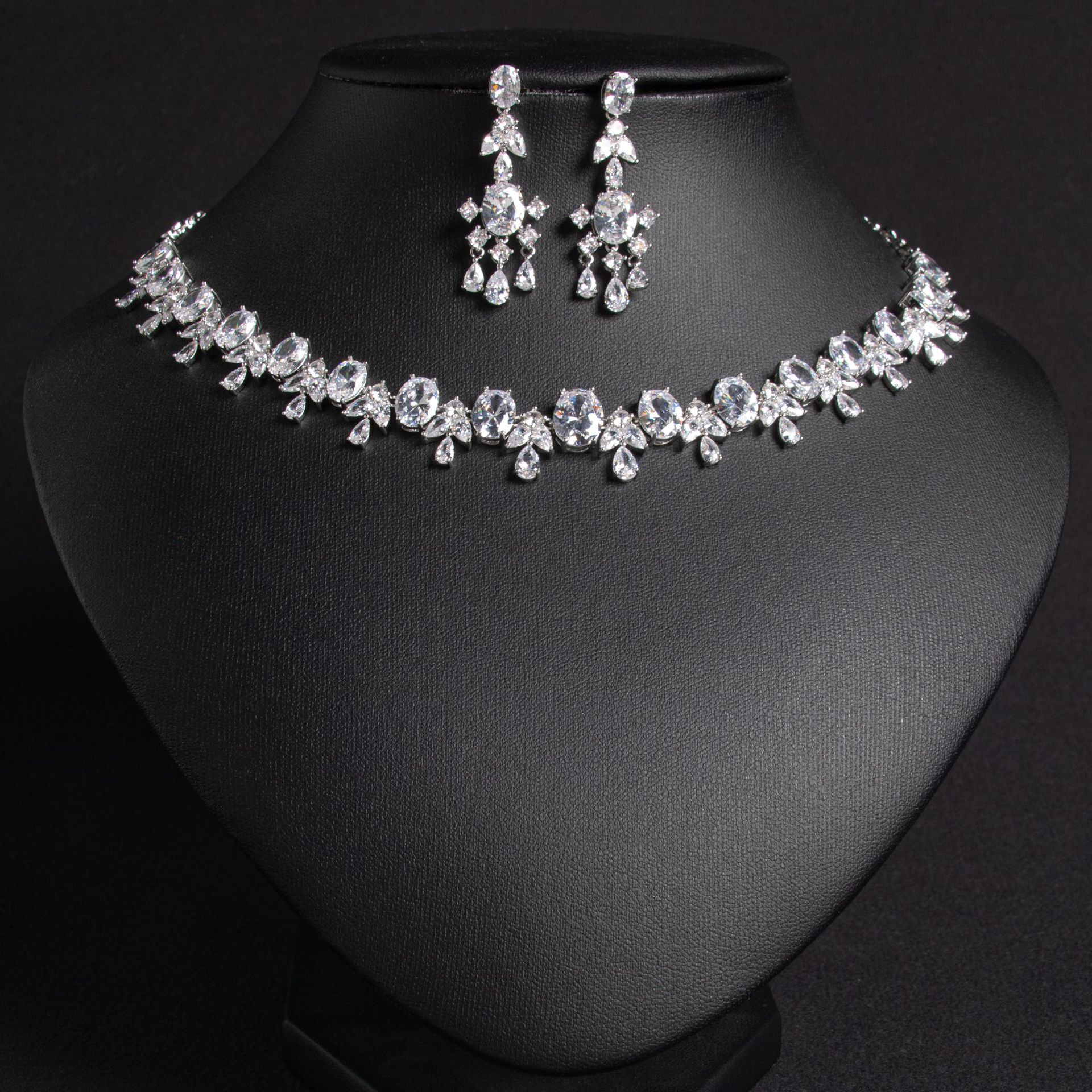 Zircon jewelry set