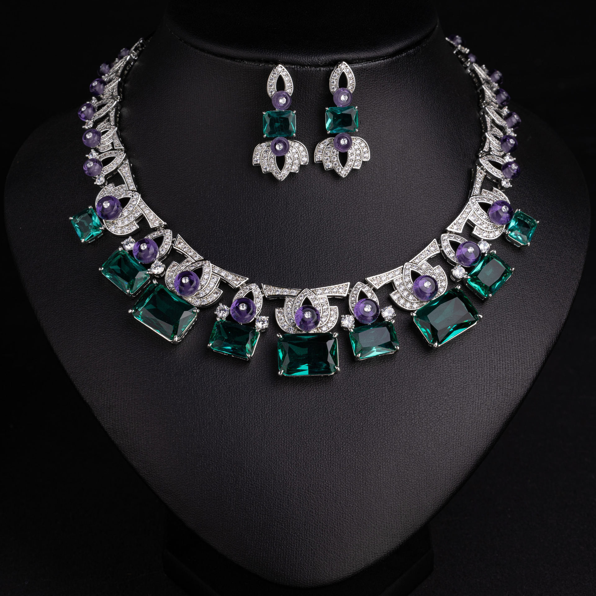 Zircon jewelry set