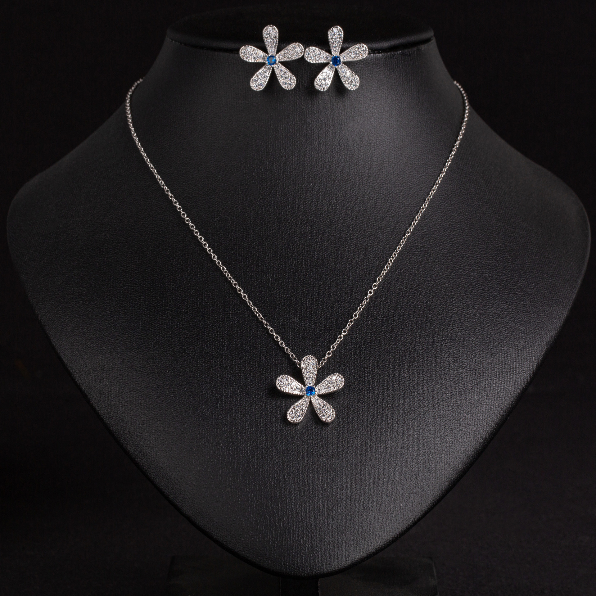 New simple small flower jewelry set