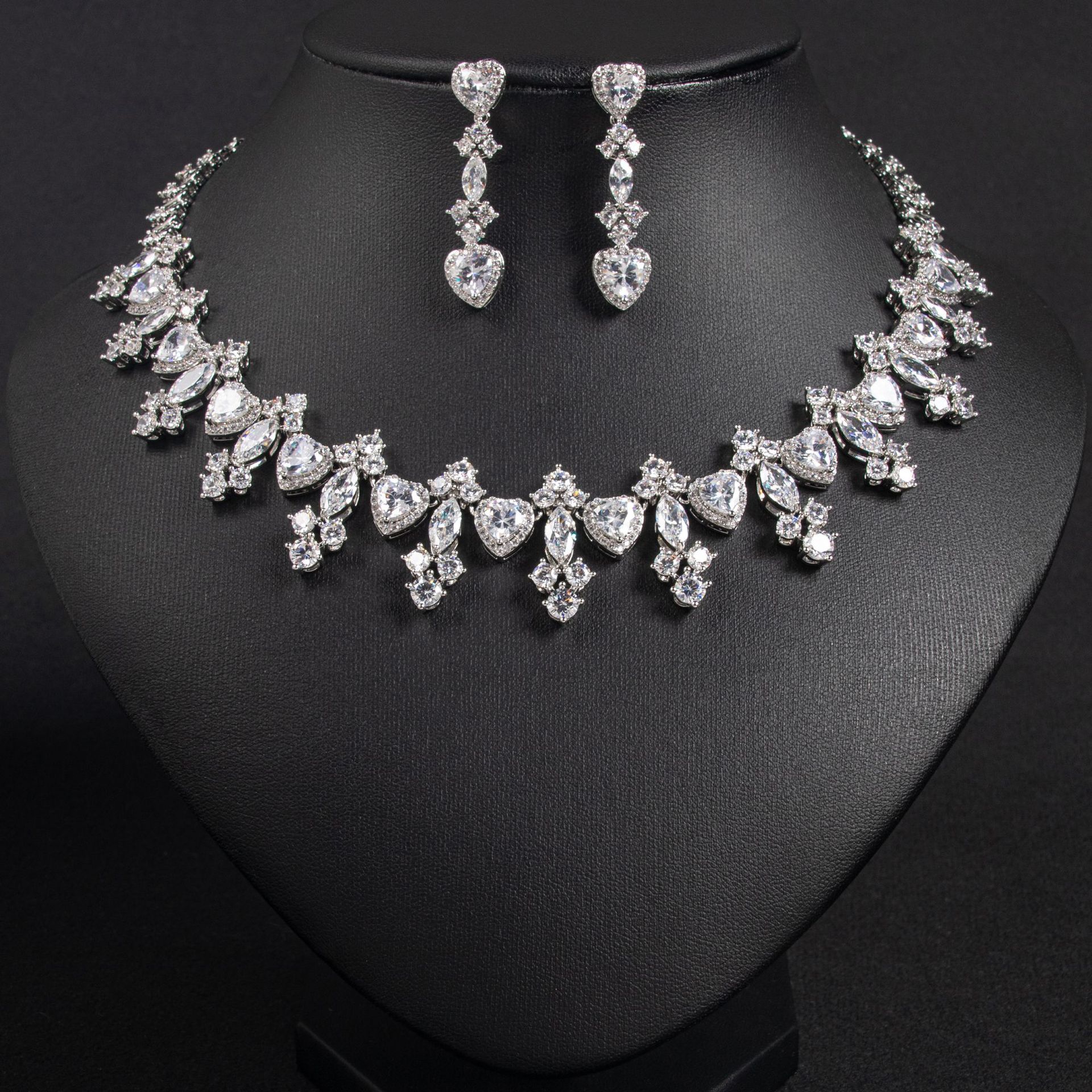 New Creative Heart-Style Zircon Necklace and Earring Set