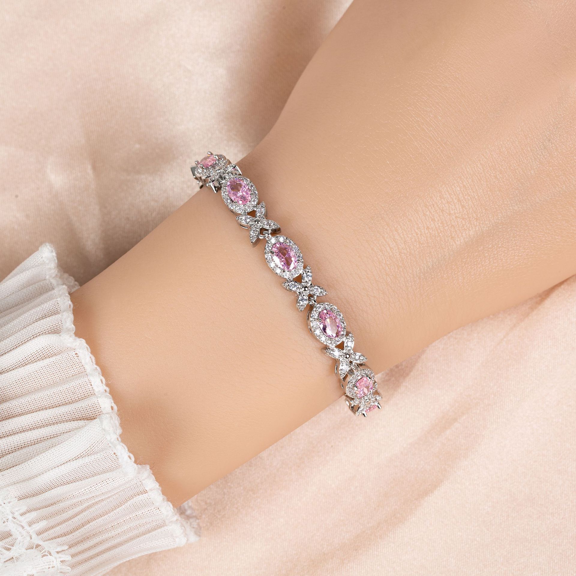 New hot selling zircon bracelet