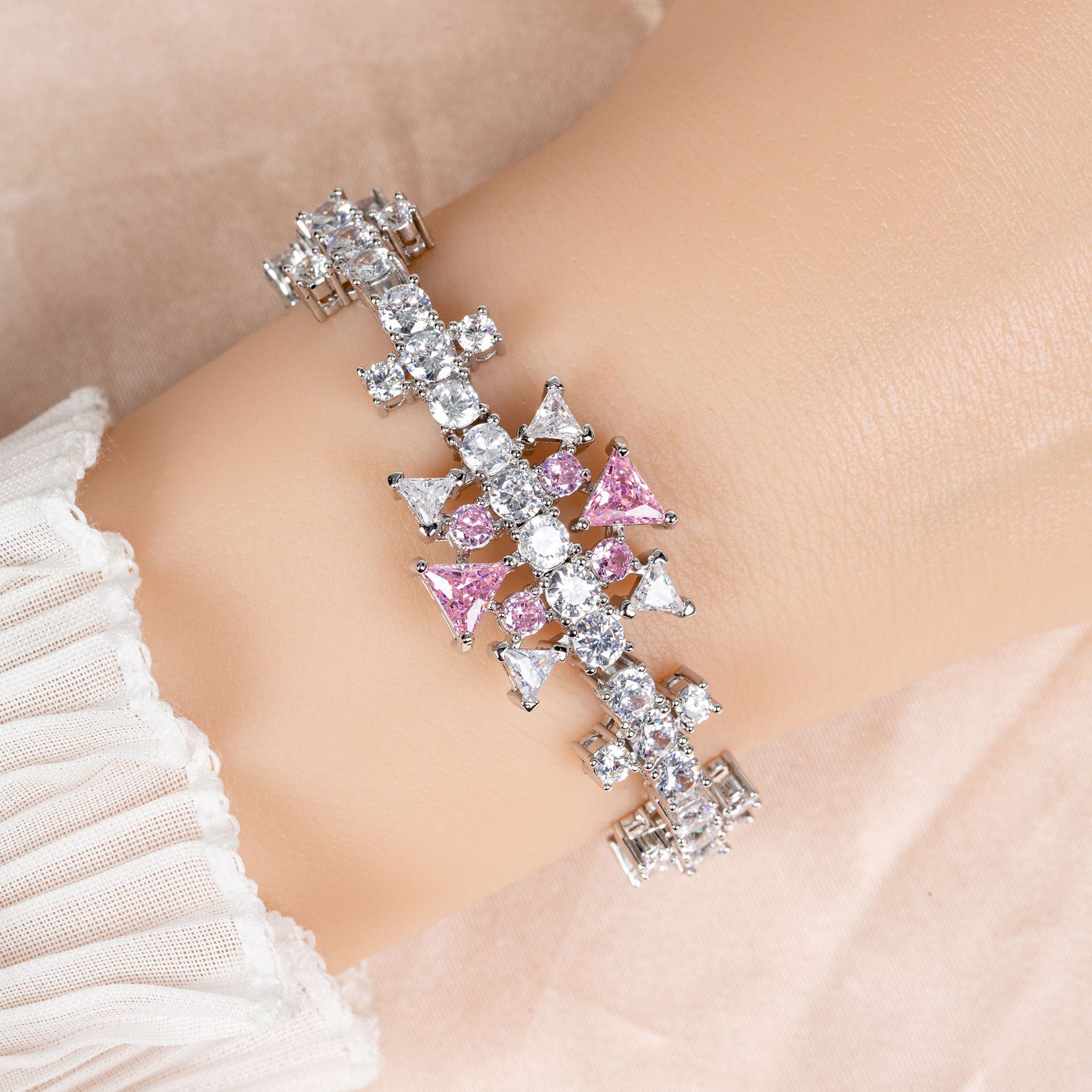 New personalized zircon bracelet