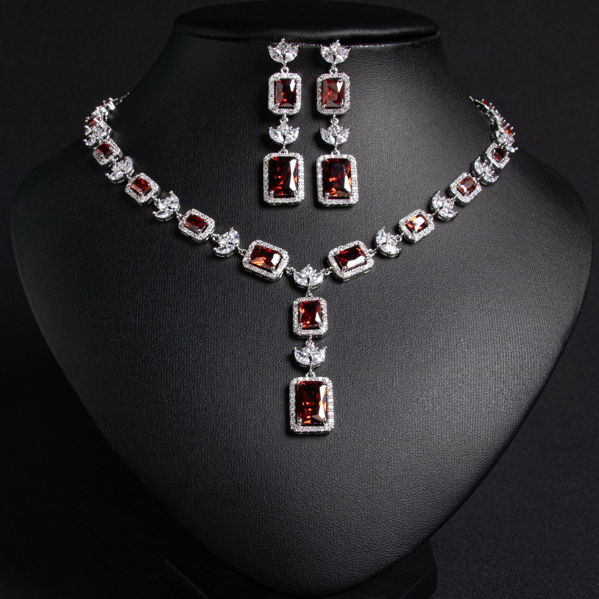 Zircon jewelry set