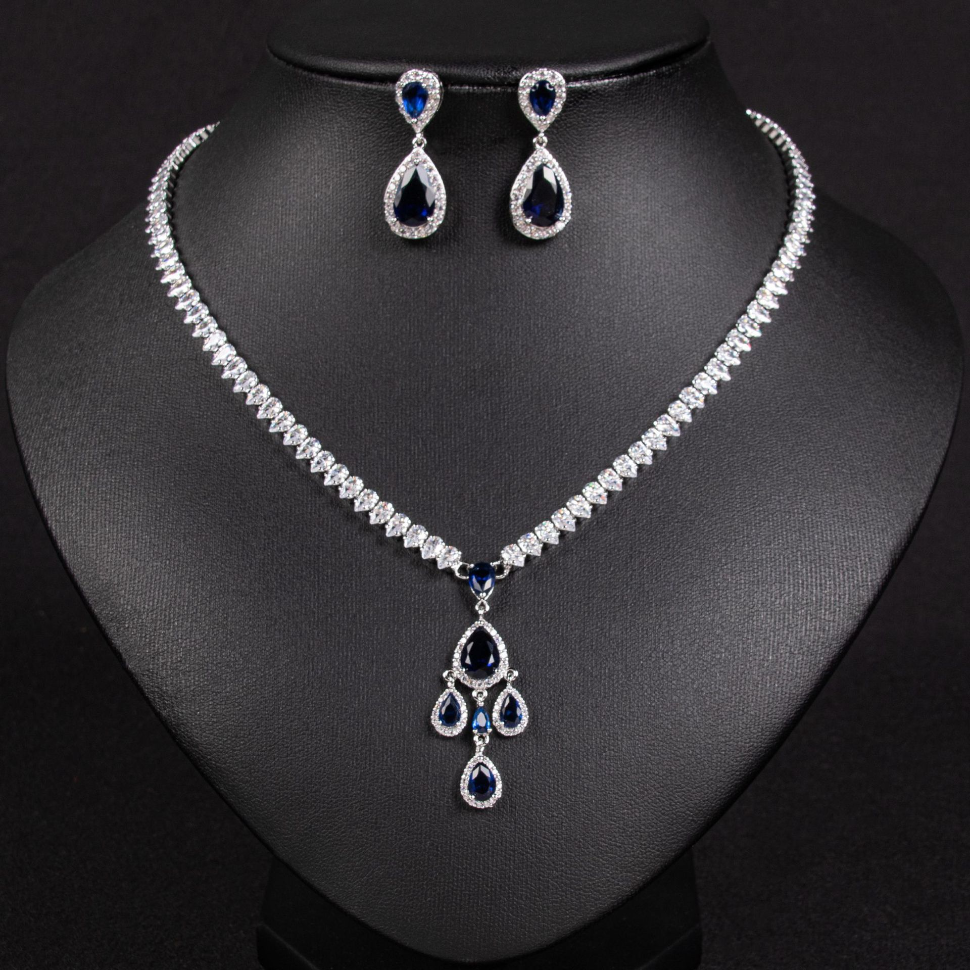 Zircon jewelry set