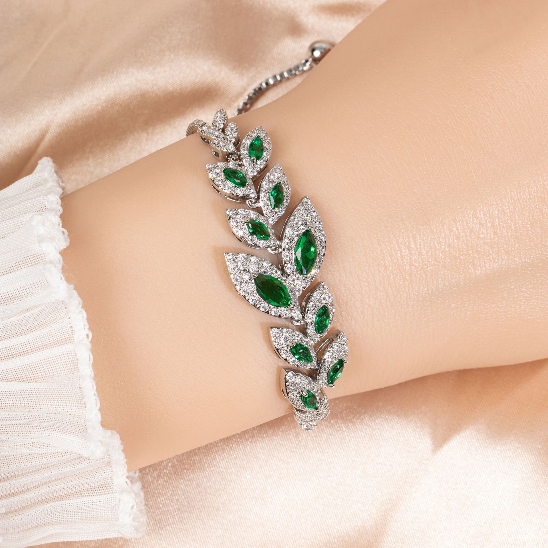 New personalized high-quality zircon bracelet