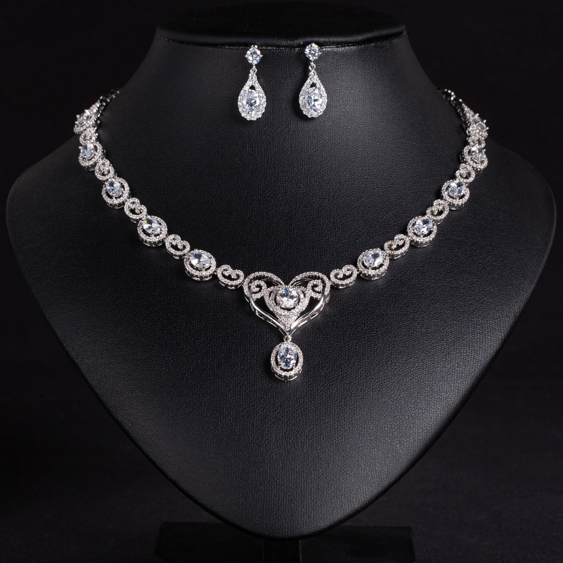 Zircon jewelry set