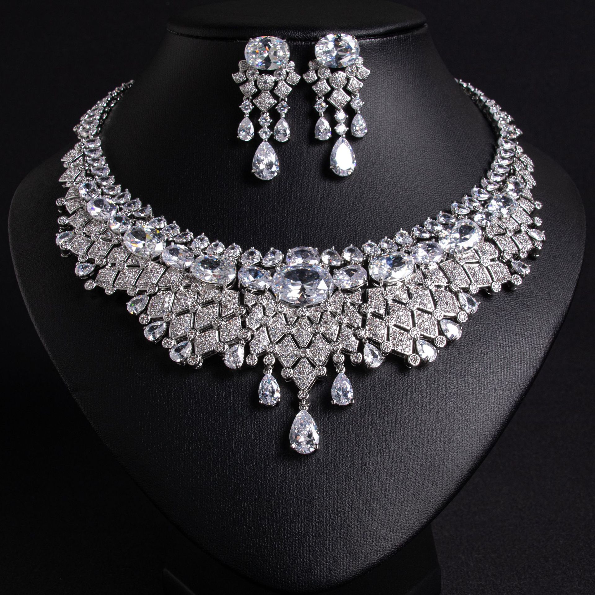 New zircon jewelry sets suitable for weddings