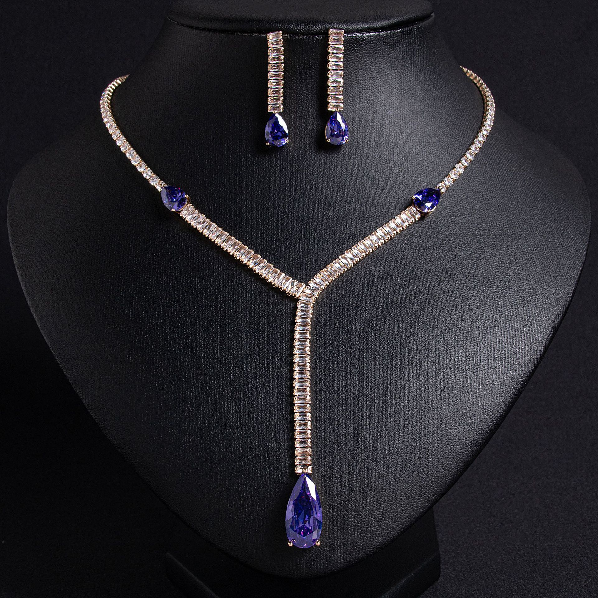 New elegant zircon jewelry set