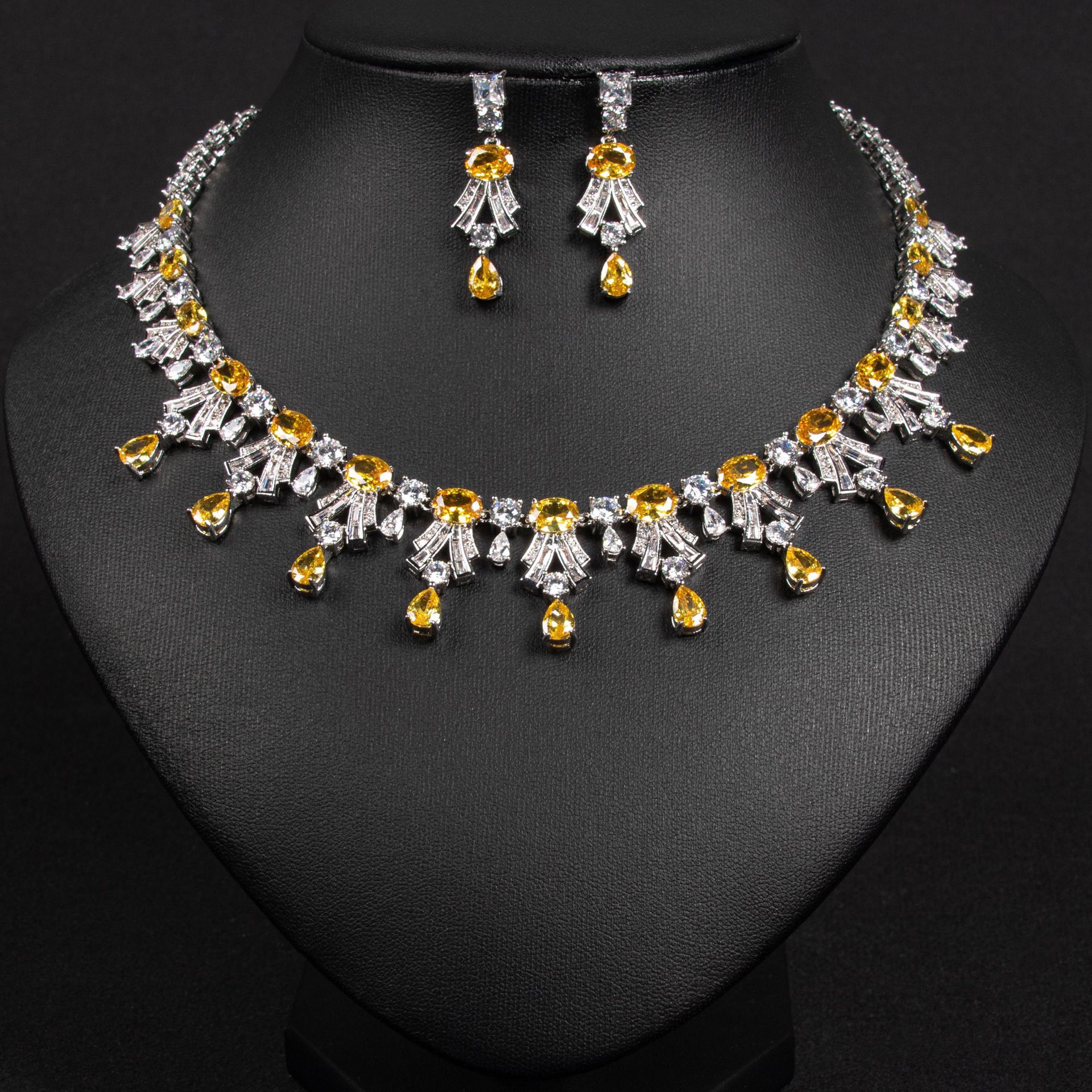 Zircon jewelry set